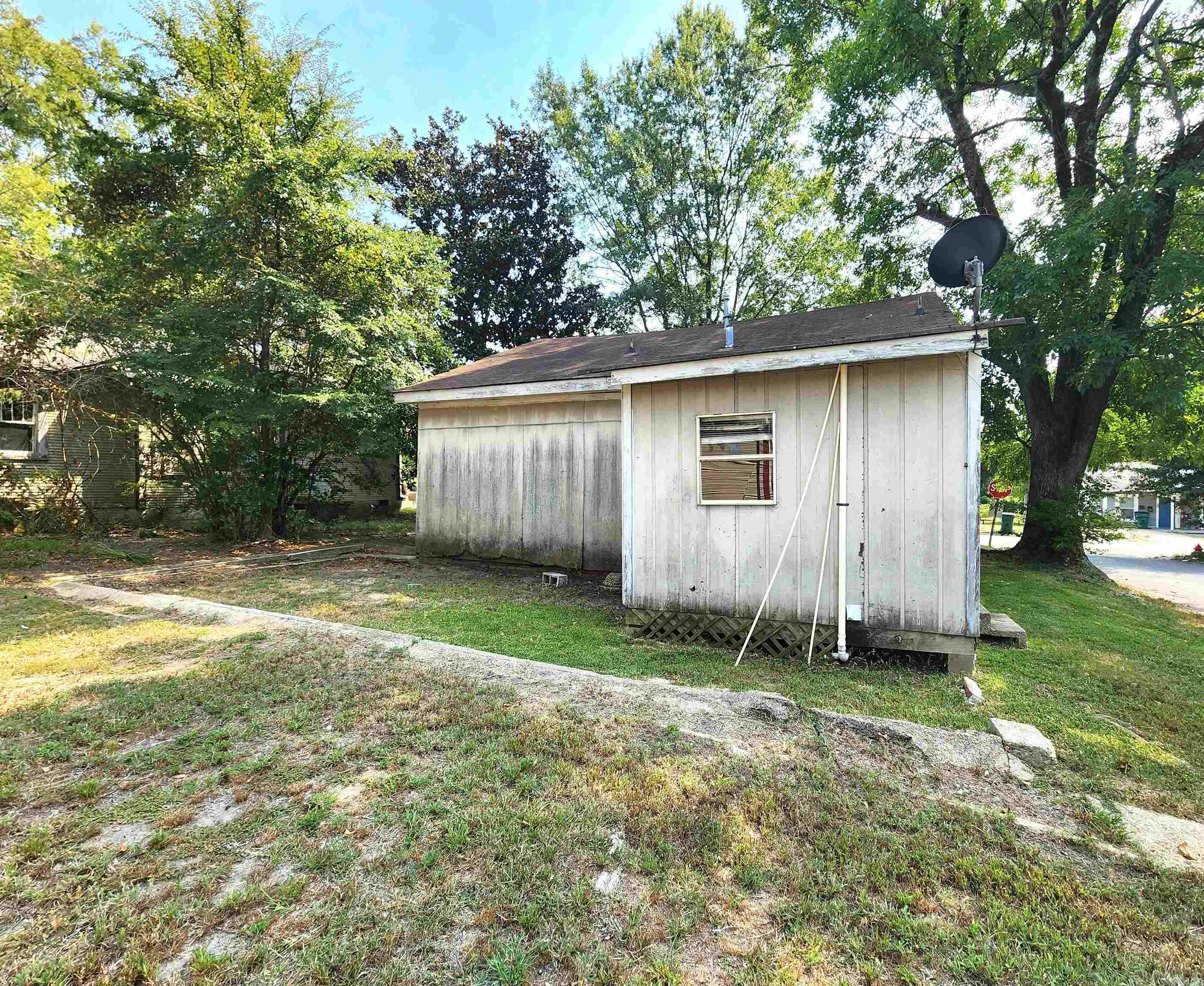 608 E Block and 1 Pye Court El Dorado, AR