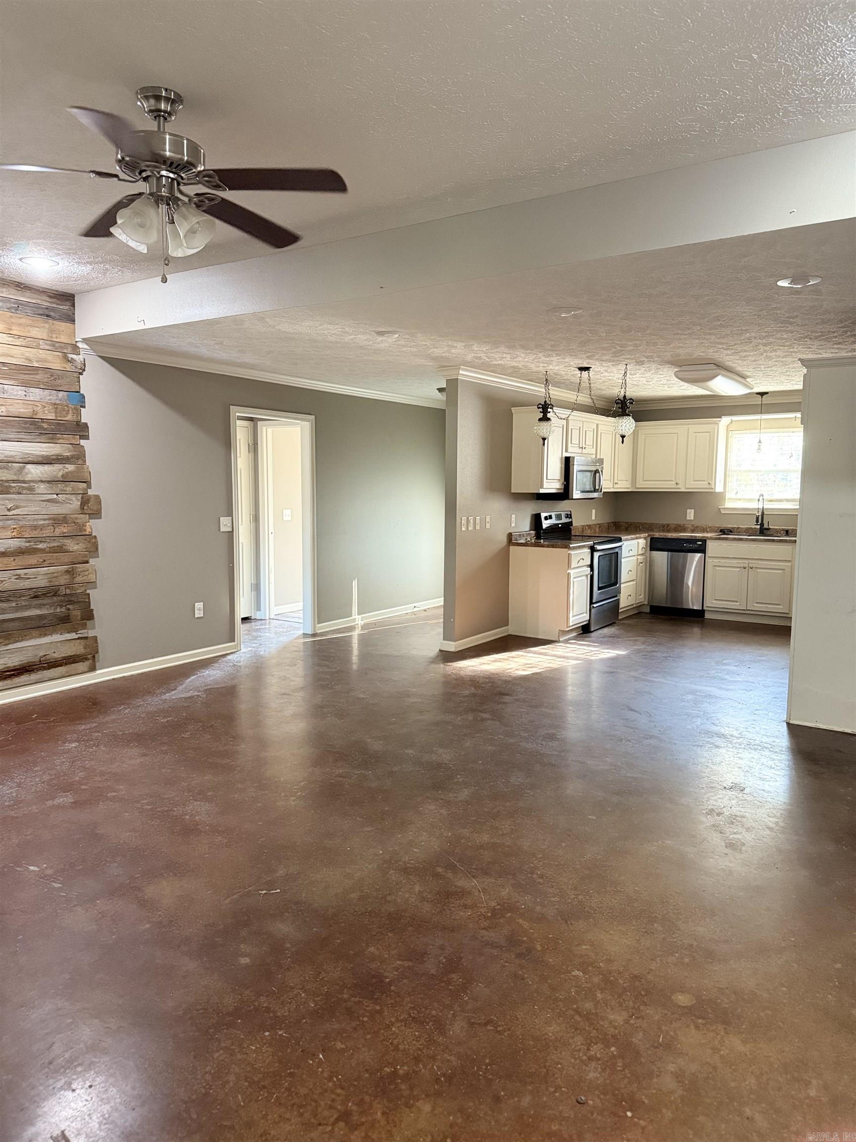 34 Golden Leaf Drive  Greenbrier, AR