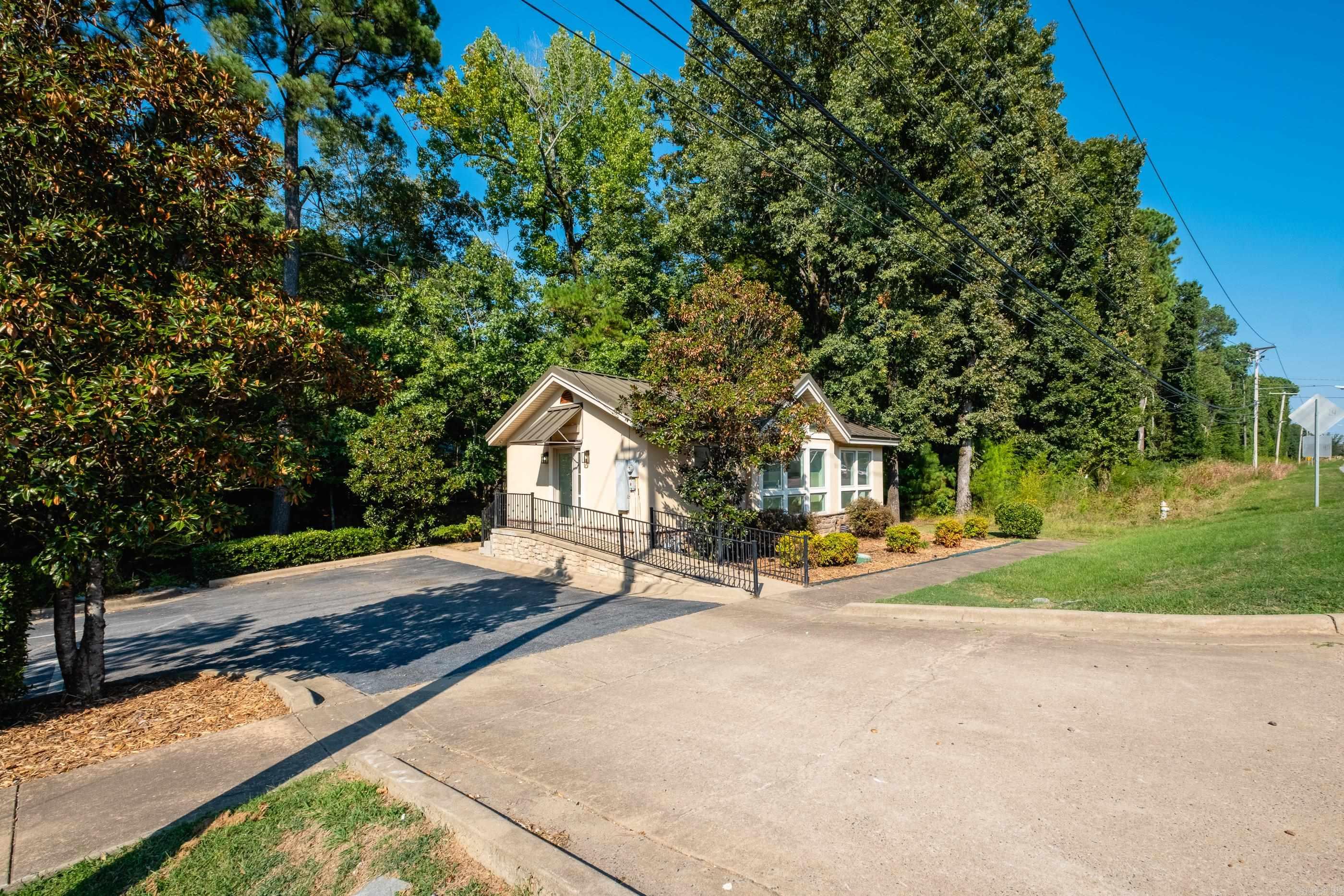 15800 Cantrell Road  Little Rock, AR