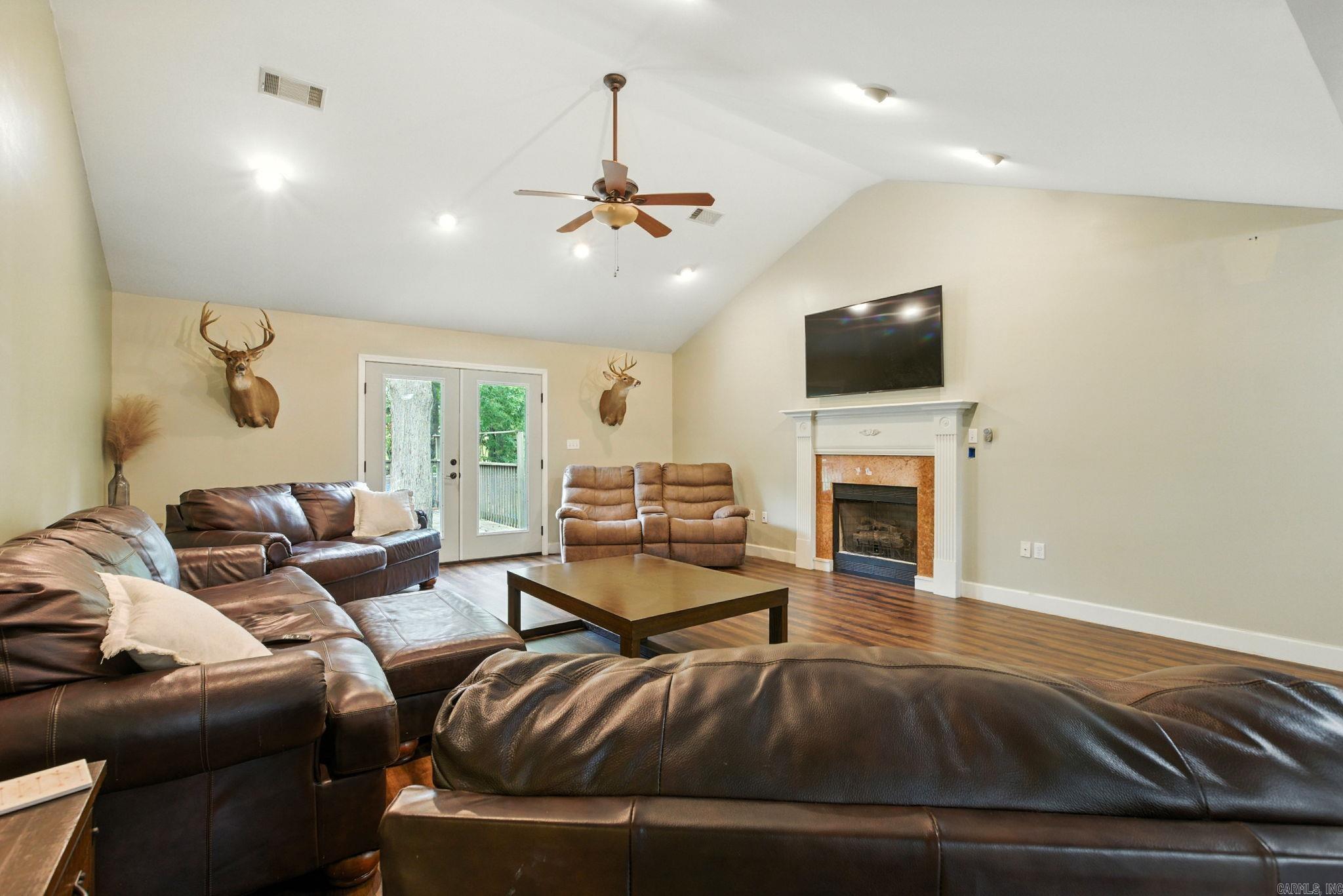 1073 Fox Hunt  Alexander, AR