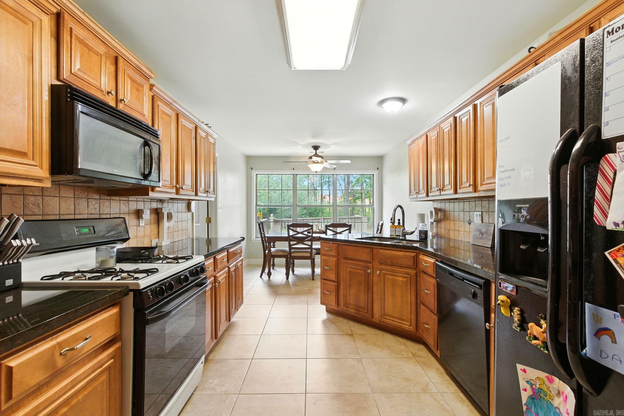 1073 Fox Hunt  Alexander, AR