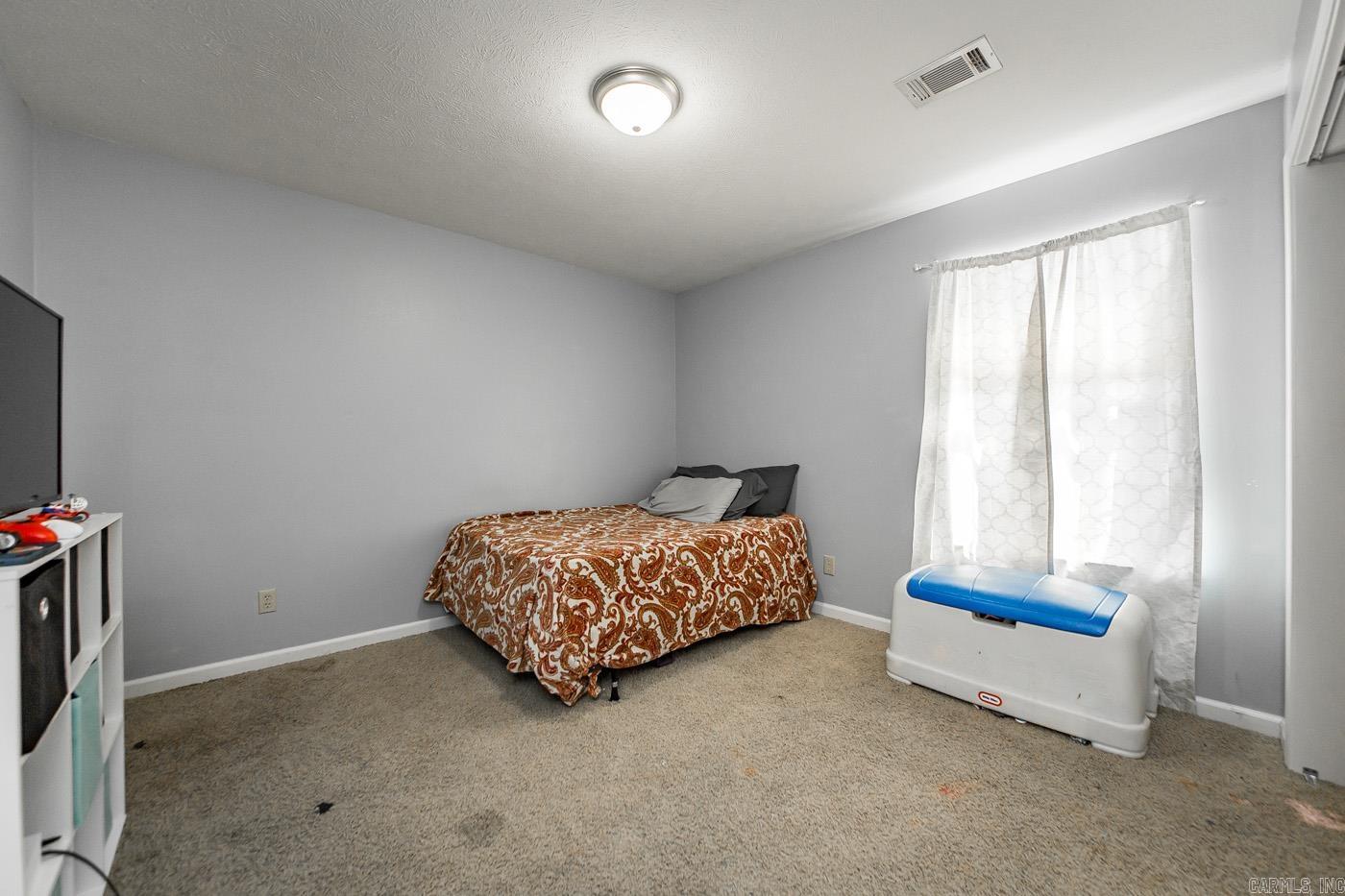 100 E Lauren  Searcy, AR
