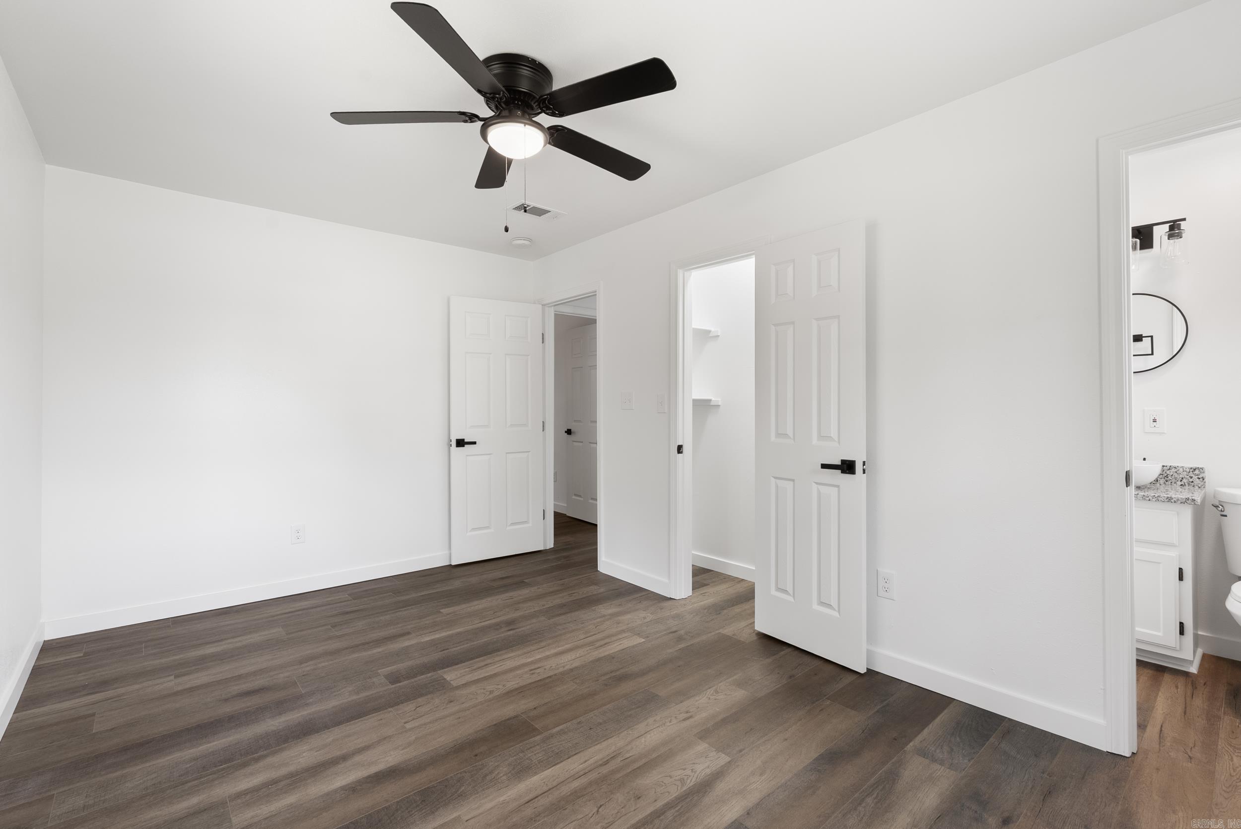 324 S Center  Conway, AR