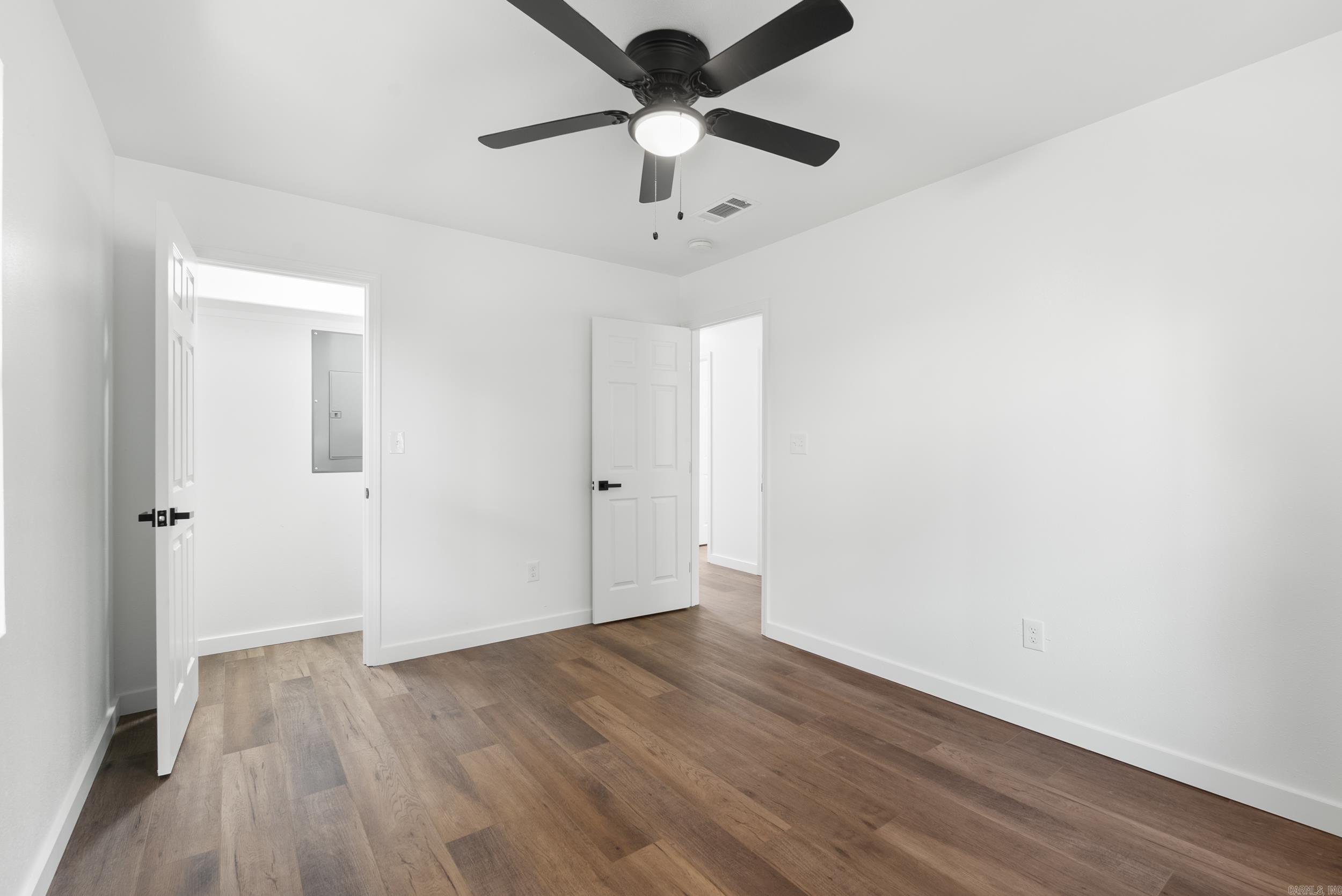 324 S Center  Conway, AR