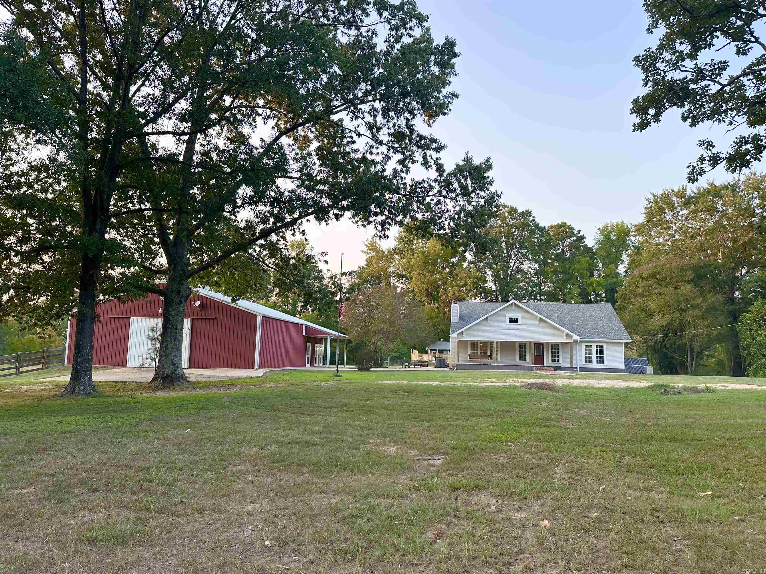 1420 Bradley 8 Rd N  Warren, AR