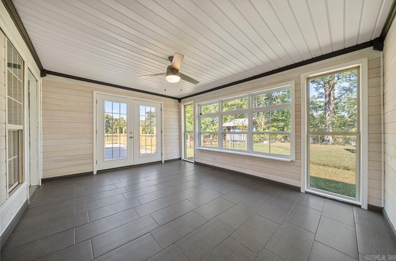 1420 Bradley 8 Rd N  Warren, AR