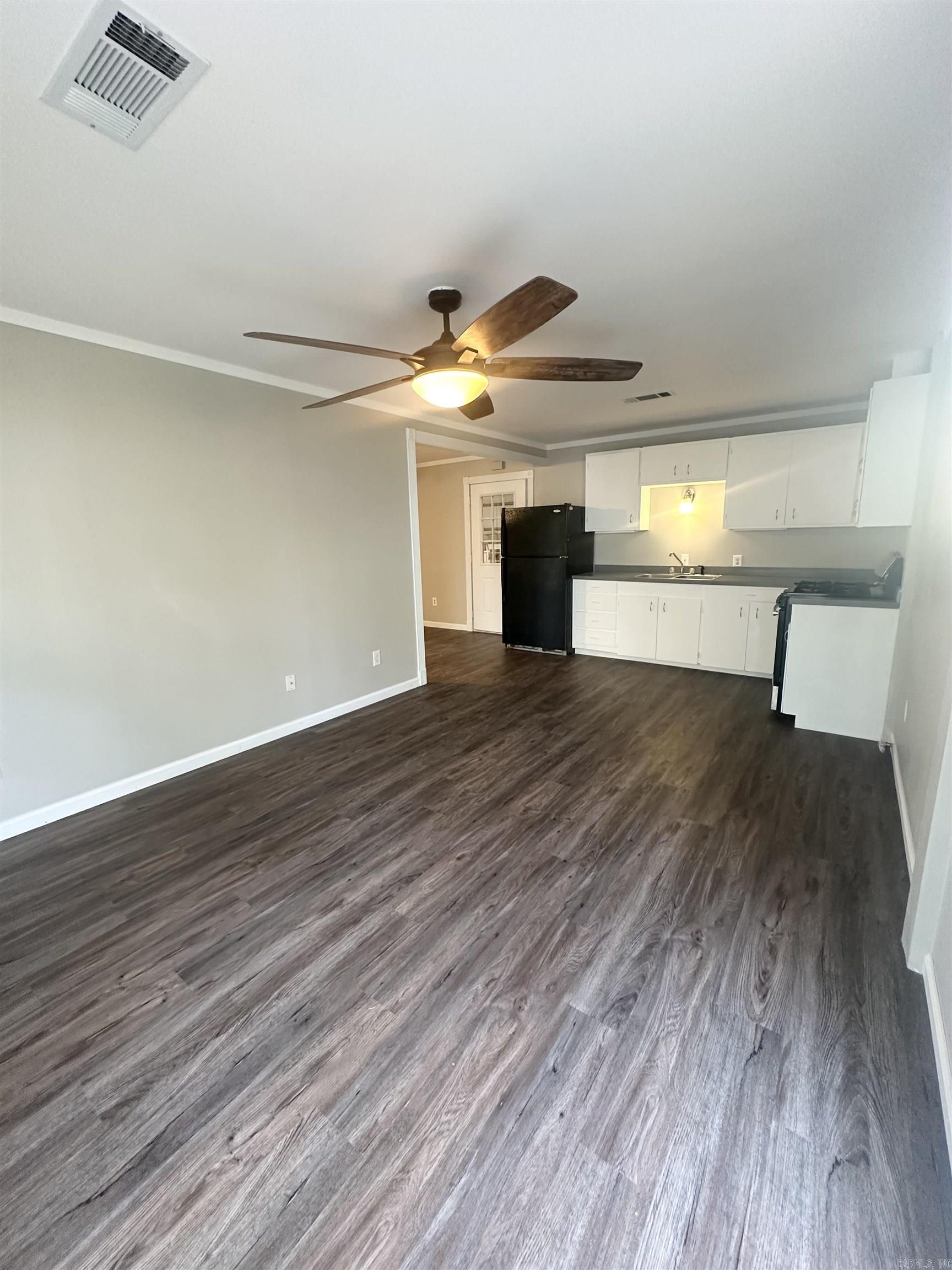 1420 Bradley 8 Rd N  Warren, AR