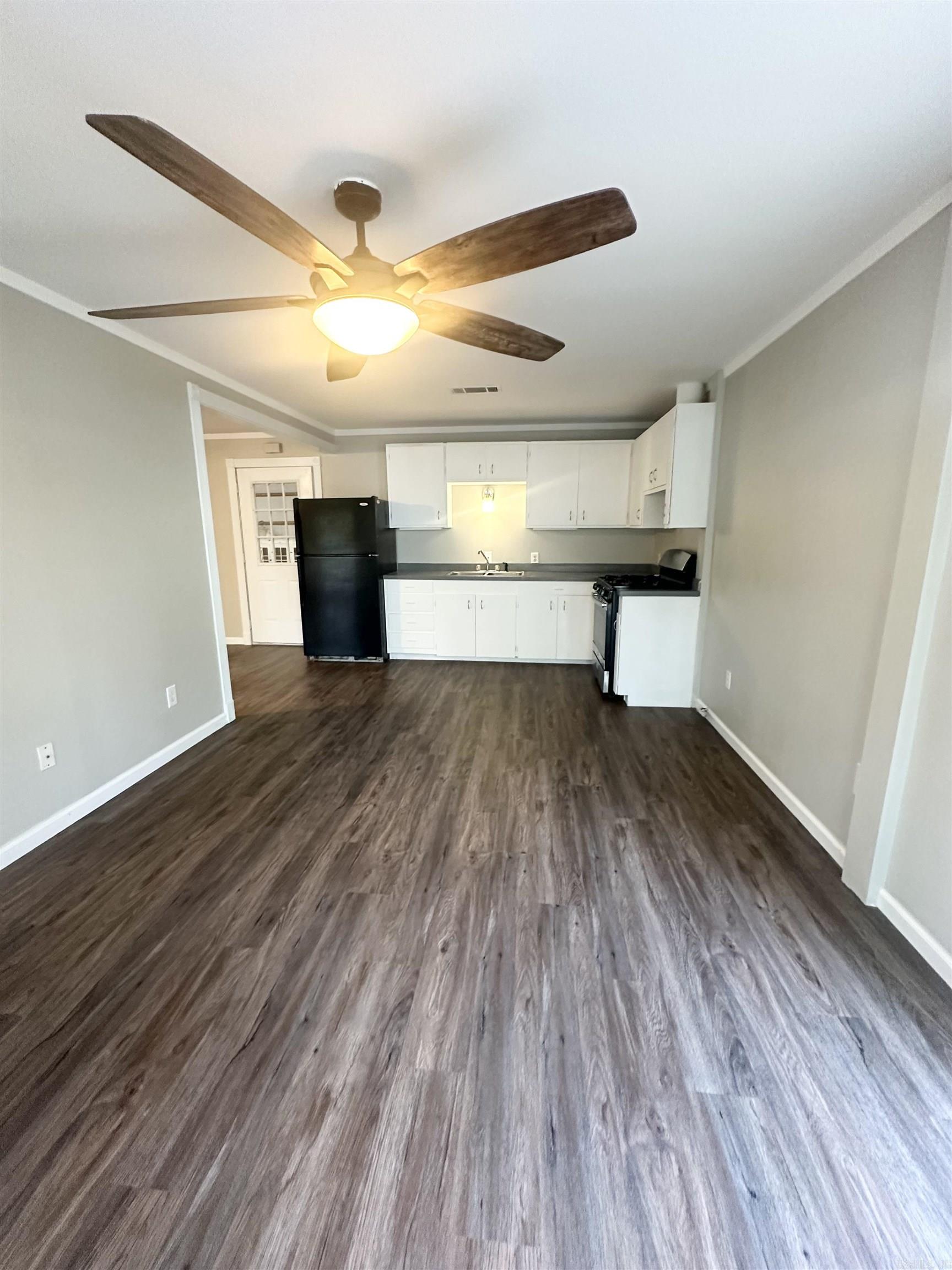 1420 Bradley 8 Rd N  Warren, AR