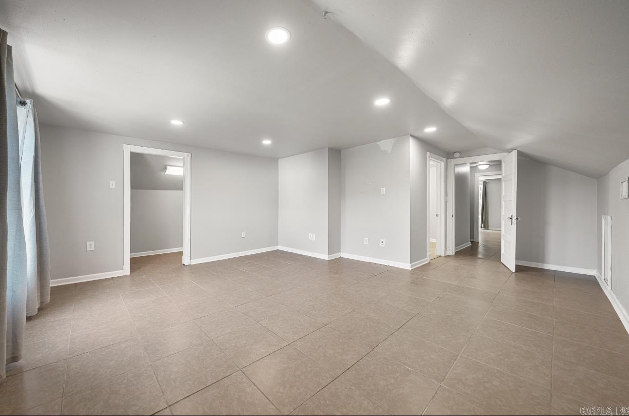 1420 Bradley 8 Rd N  Warren, AR