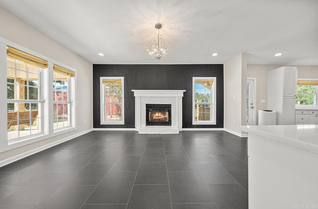 1420 Bradley 8 Rd N  Warren, AR