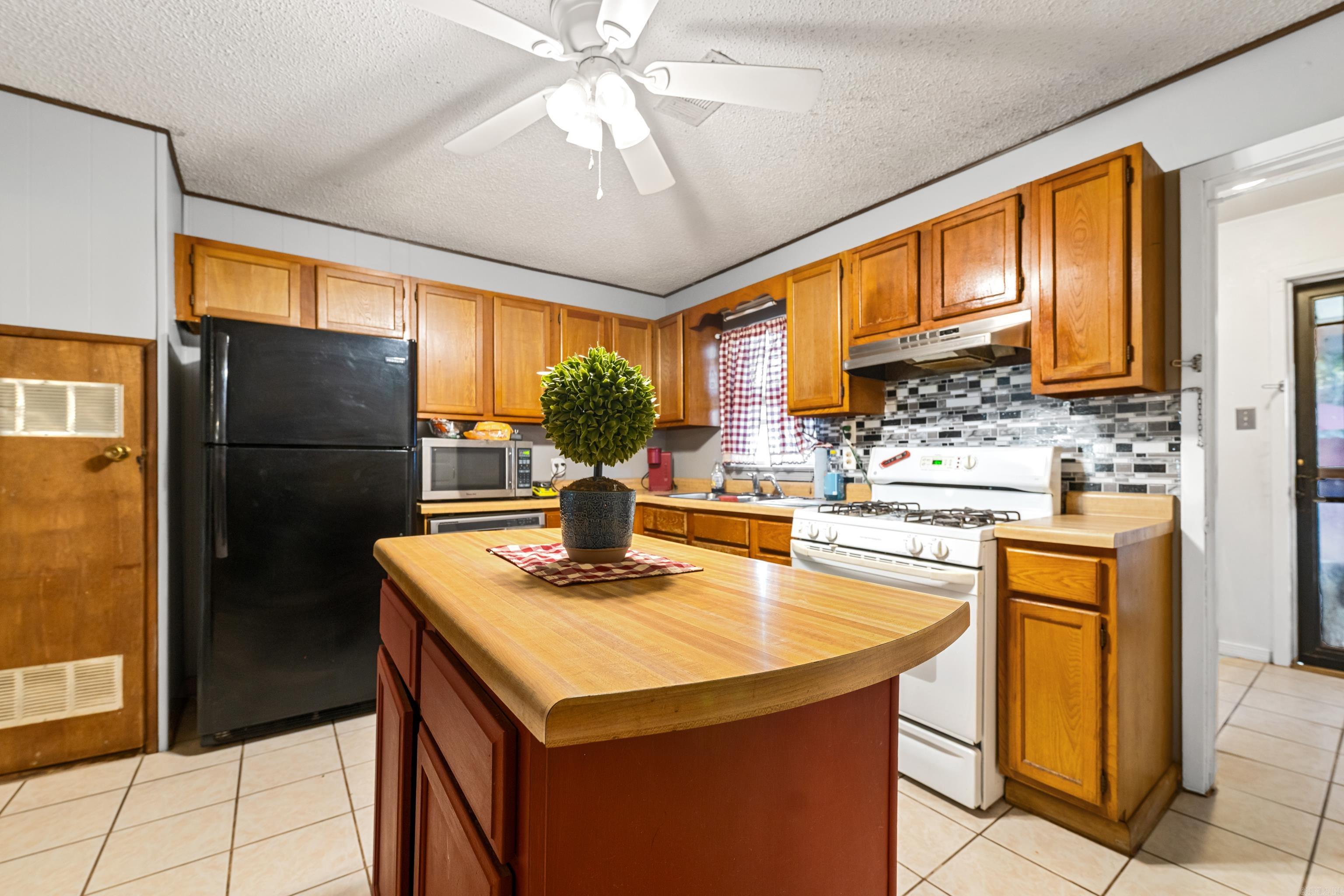 131 Saunders  North Little Rock, AR