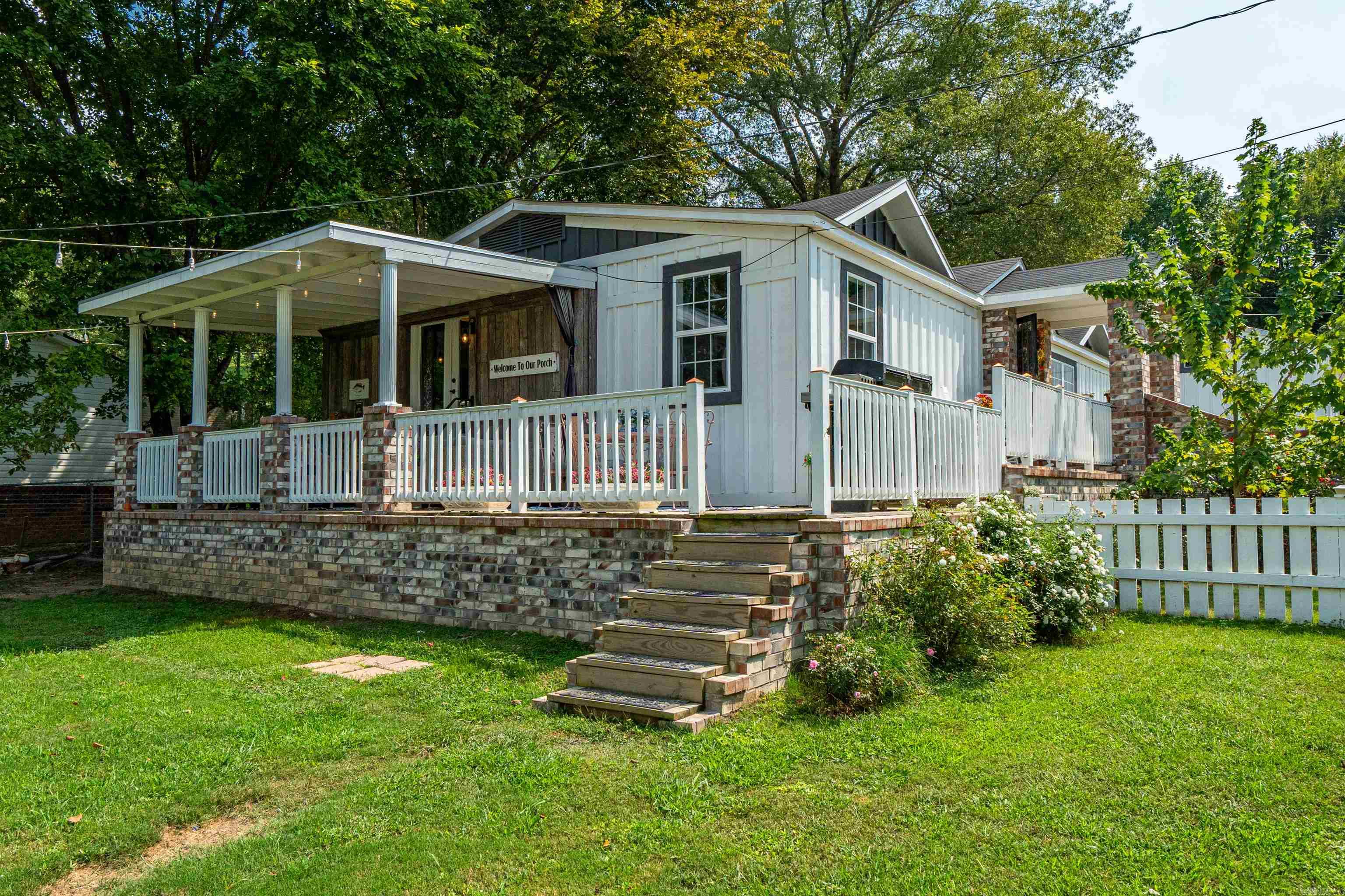 129 McClain  Hot Springs, AR