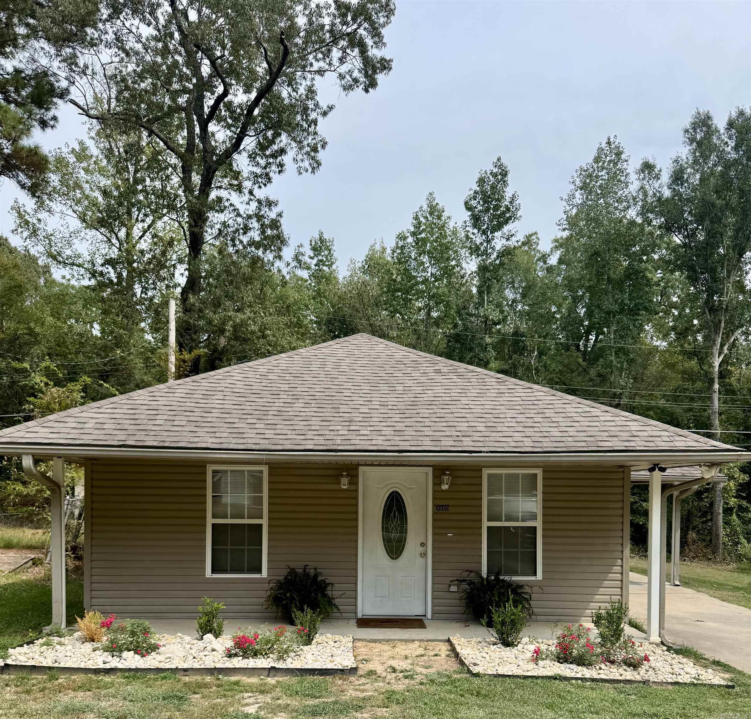 3505 E Lake  Pine Bluff, AR