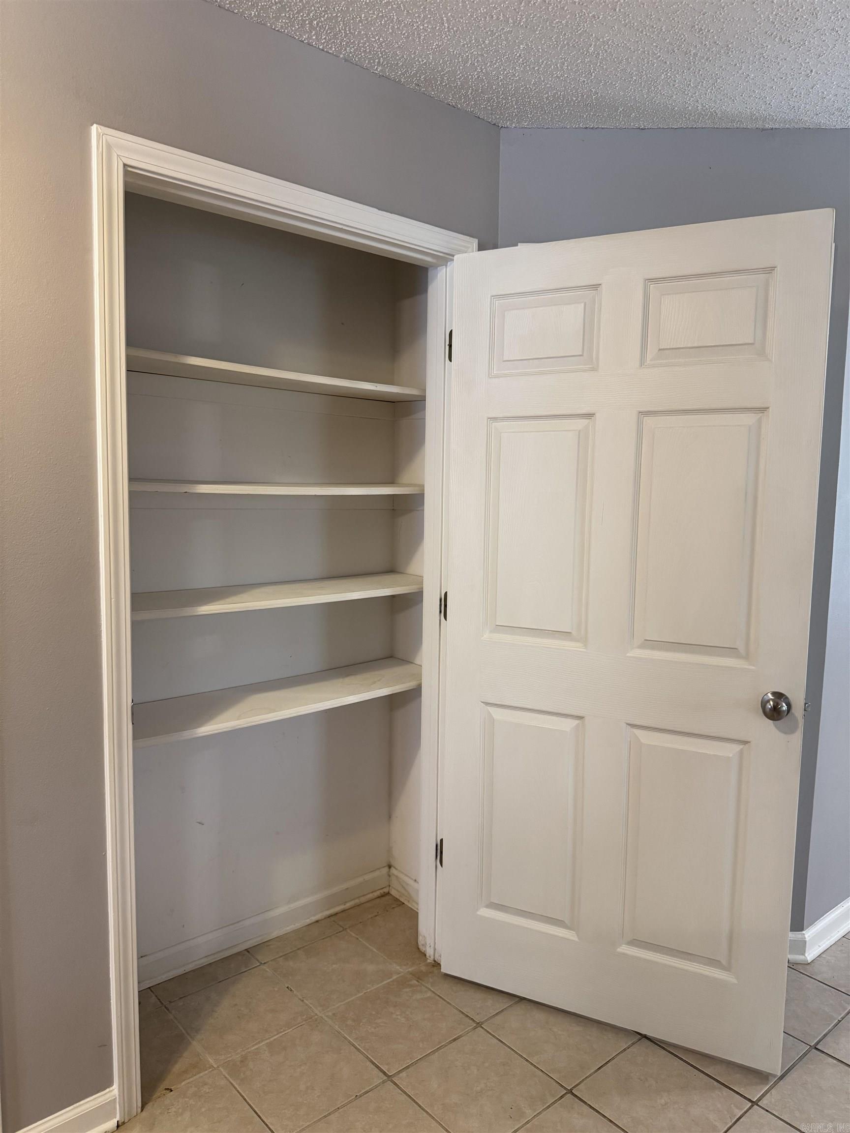 3505 E Lake  Pine Bluff, AR