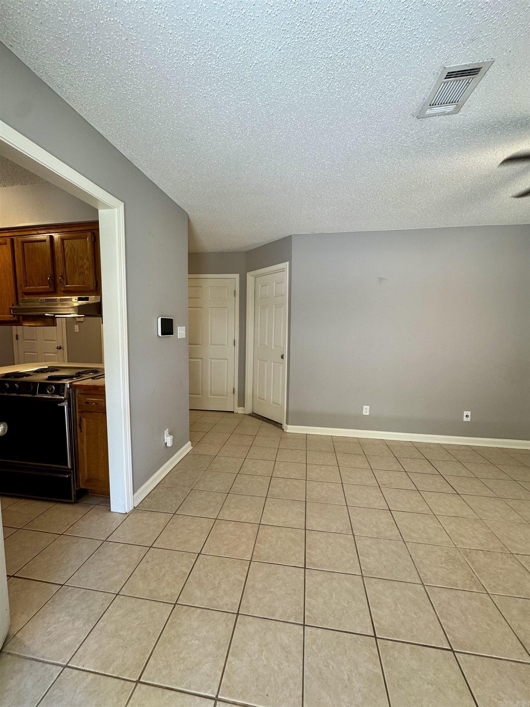 3505 E Lake  Pine Bluff, AR