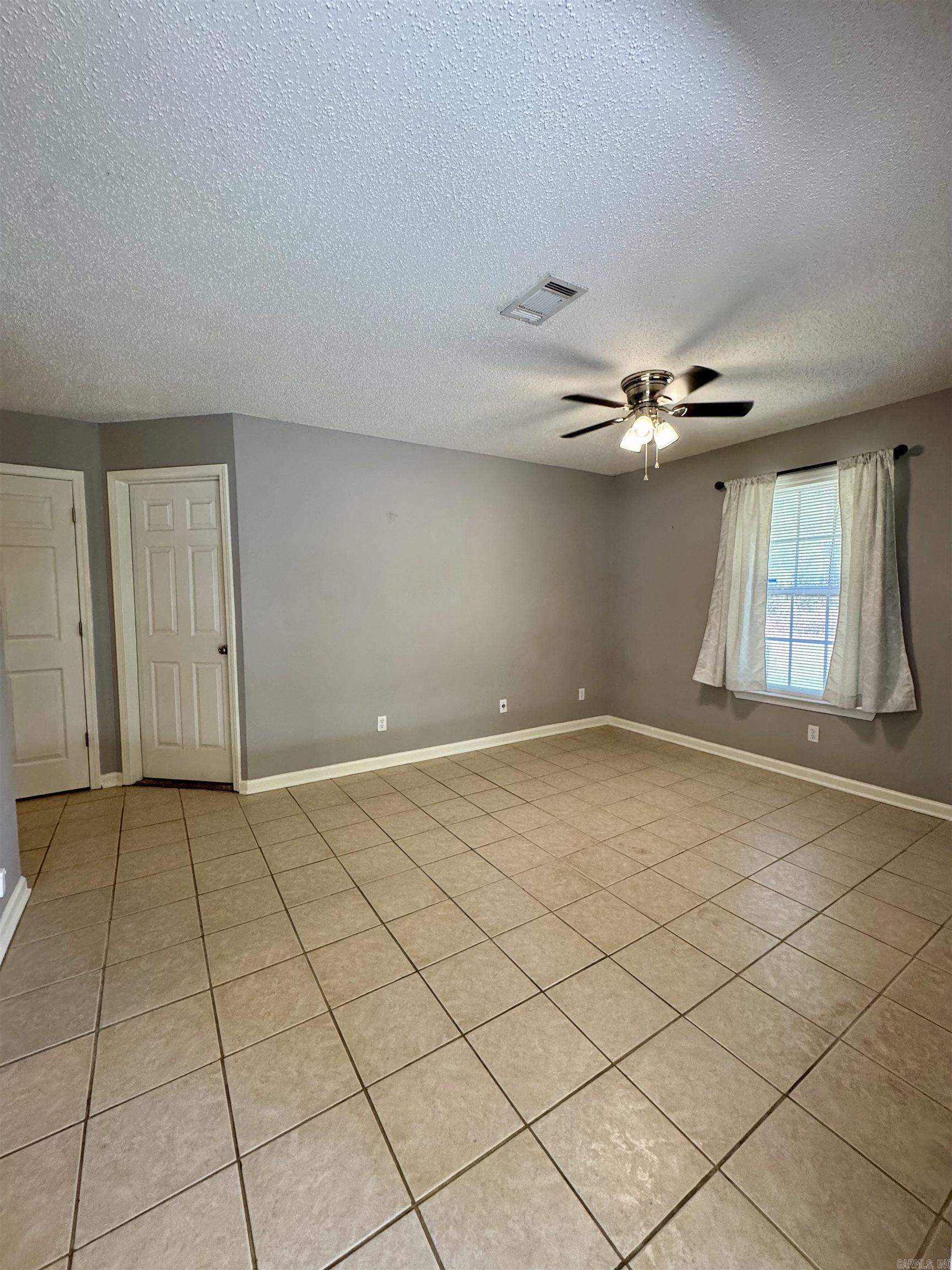 3505 E Lake  Pine Bluff, AR