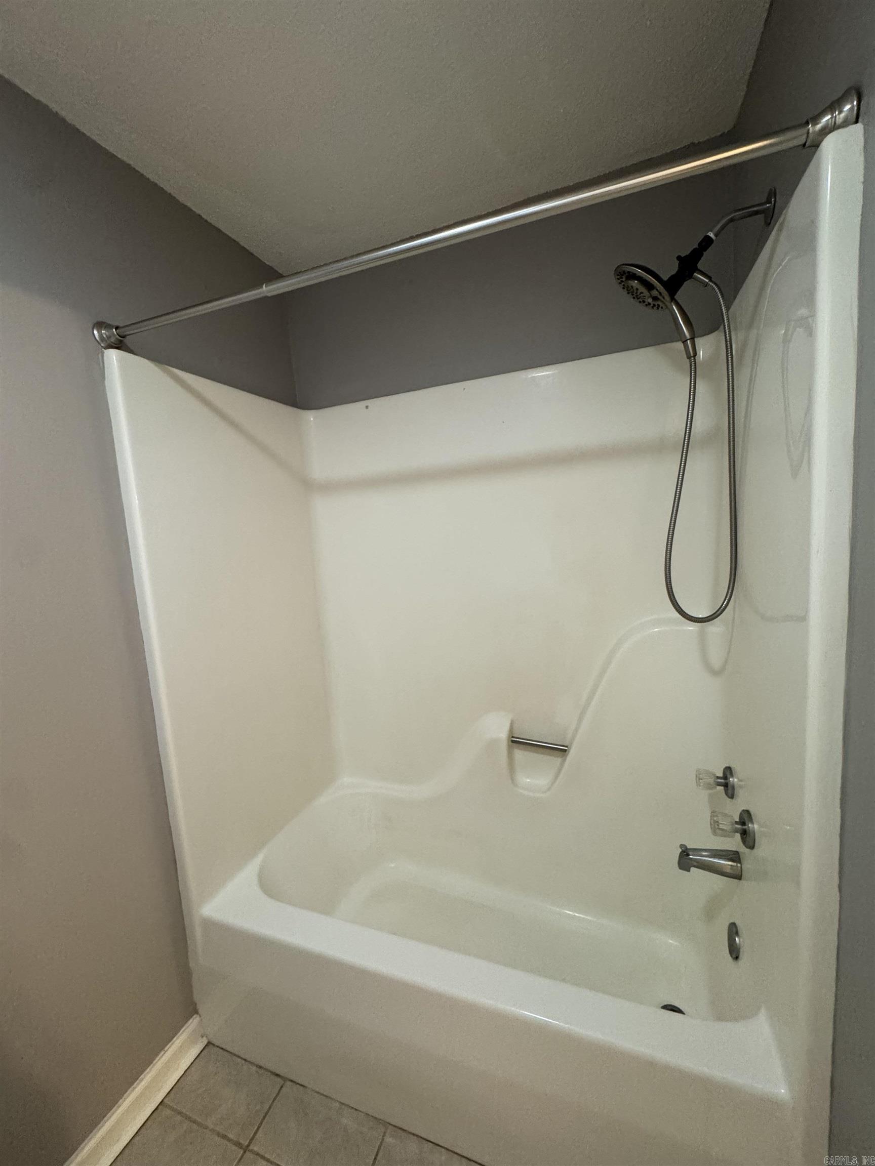 3505 E Lake  Pine Bluff, AR