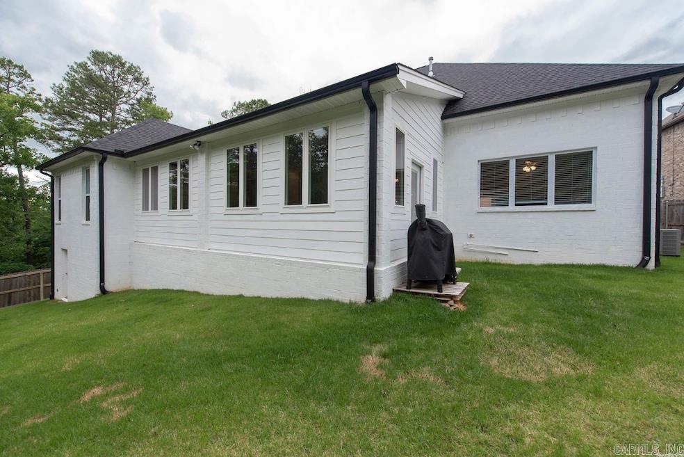 31 Rosans Ct  Little Rock, AR