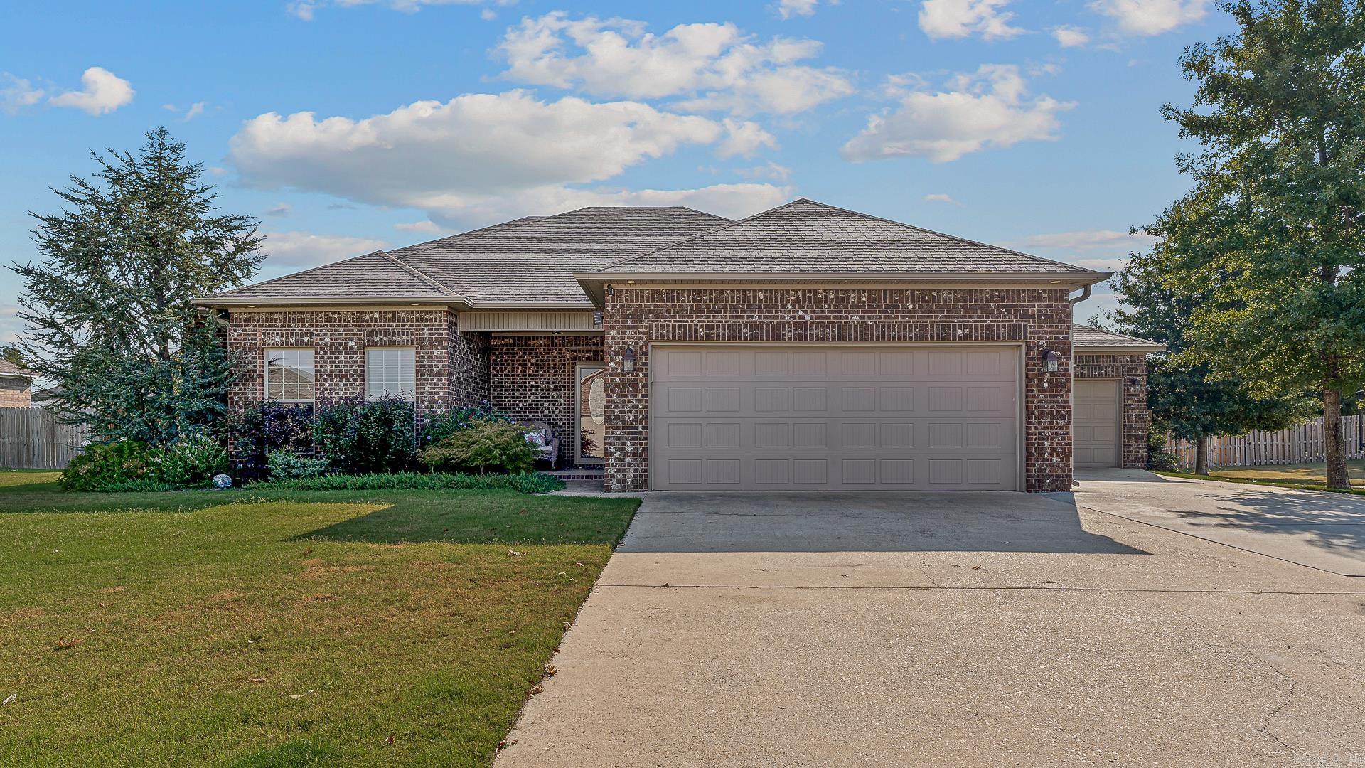 102 Woody  Bay, AR