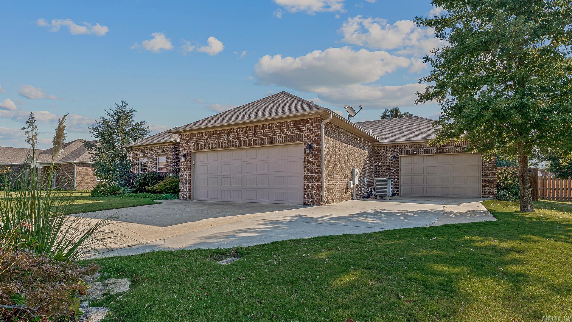 102 Woody  Bay, AR