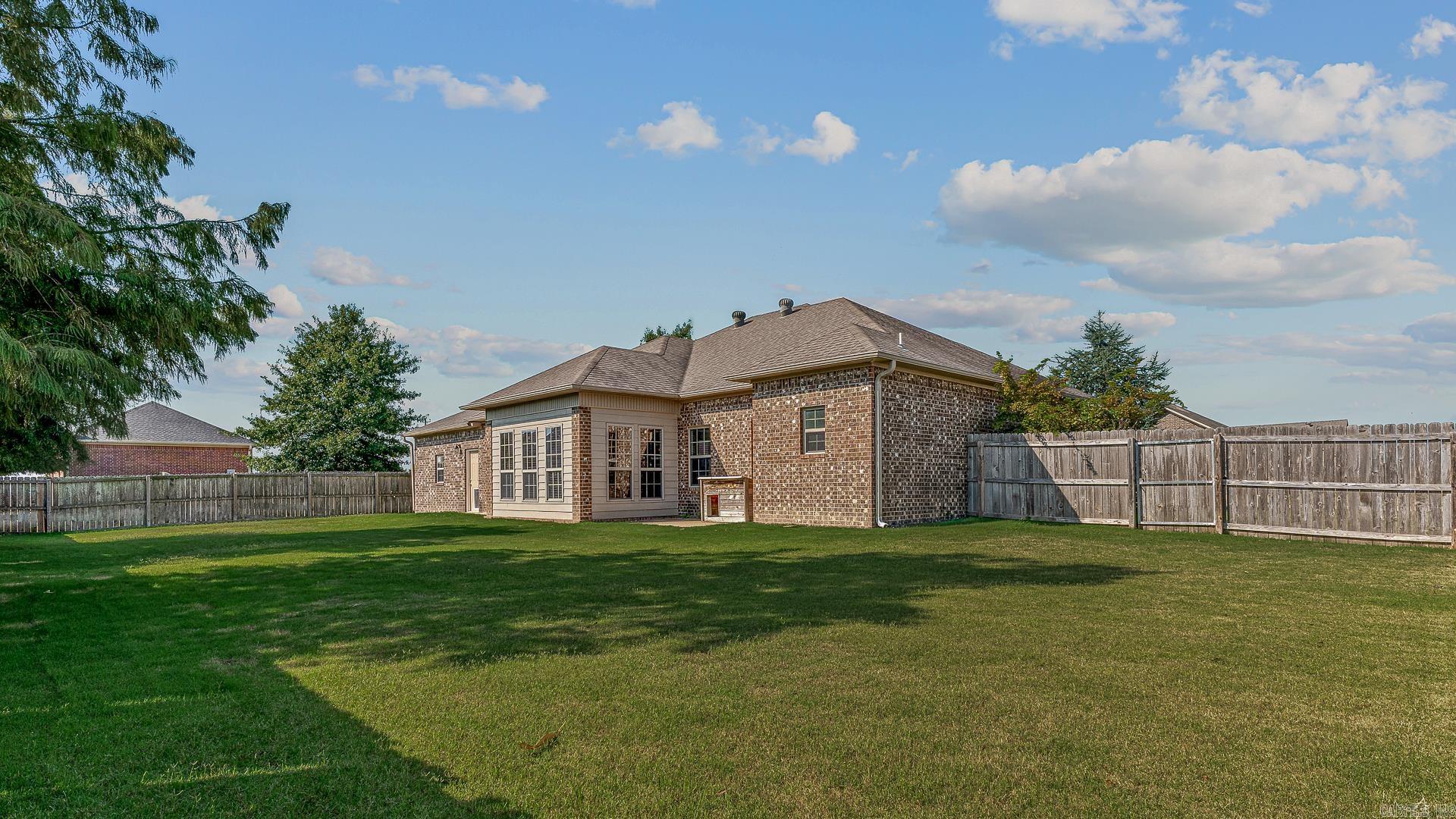 102 Woody  Bay, AR