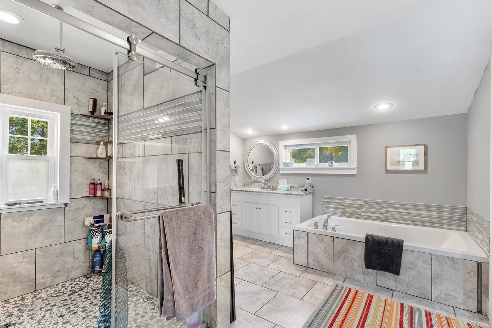 219 W D  North Little Rock, AR