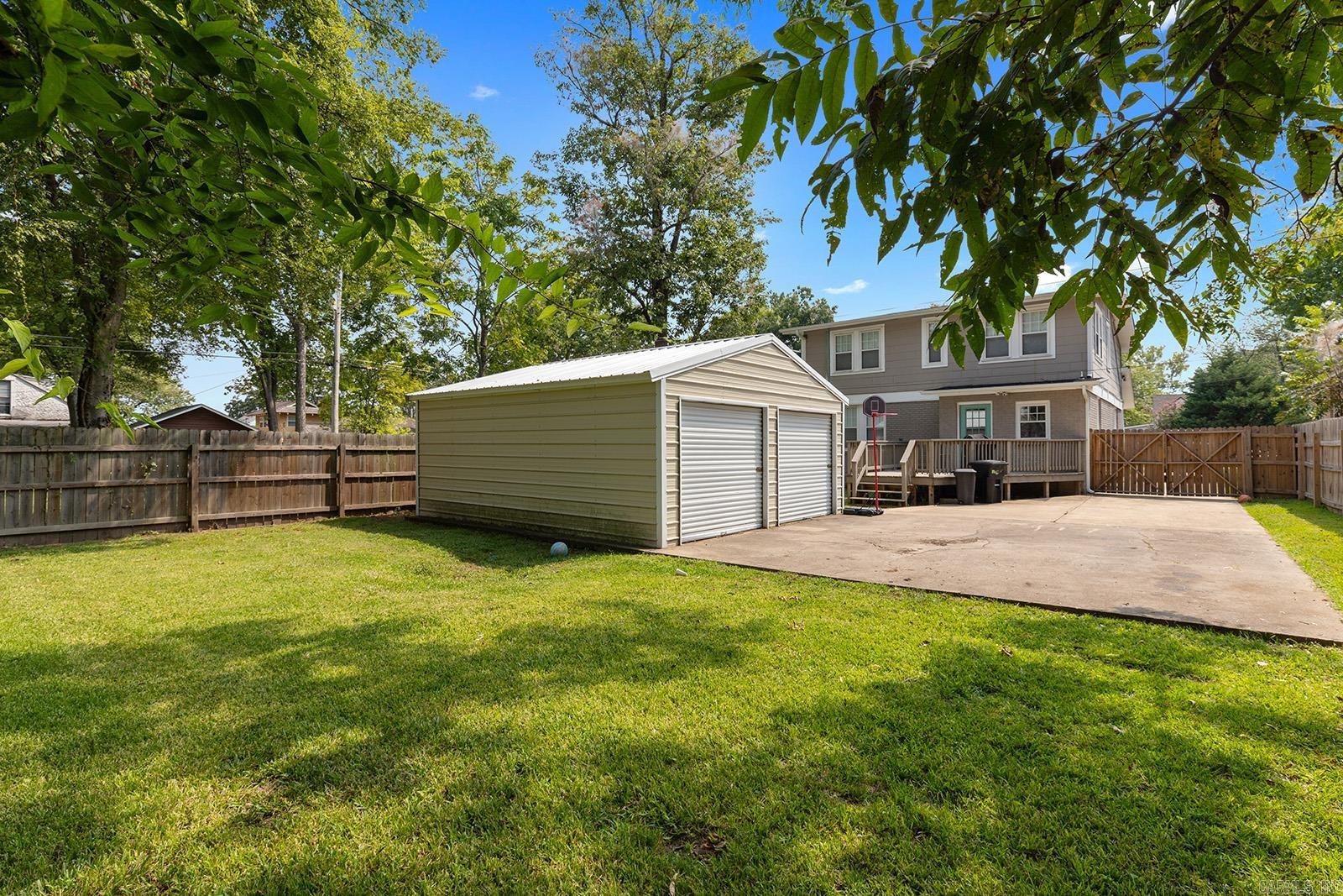219 W D  North Little Rock, AR