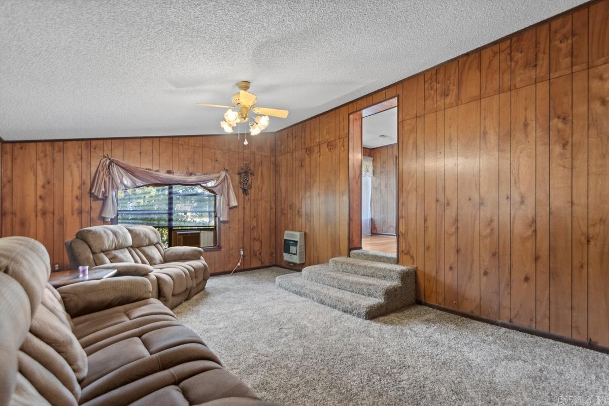 27226 US-67  Malvern, AR
