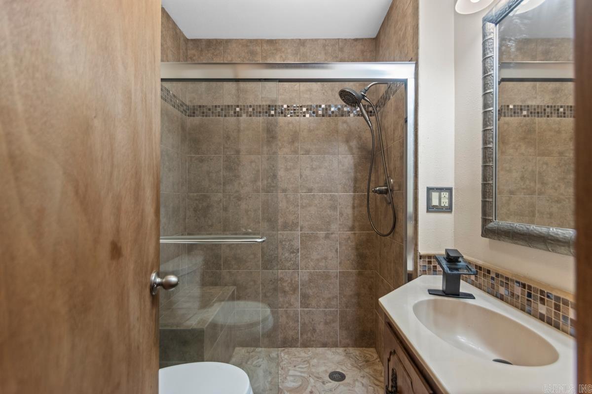 27226 US-67  Malvern, AR