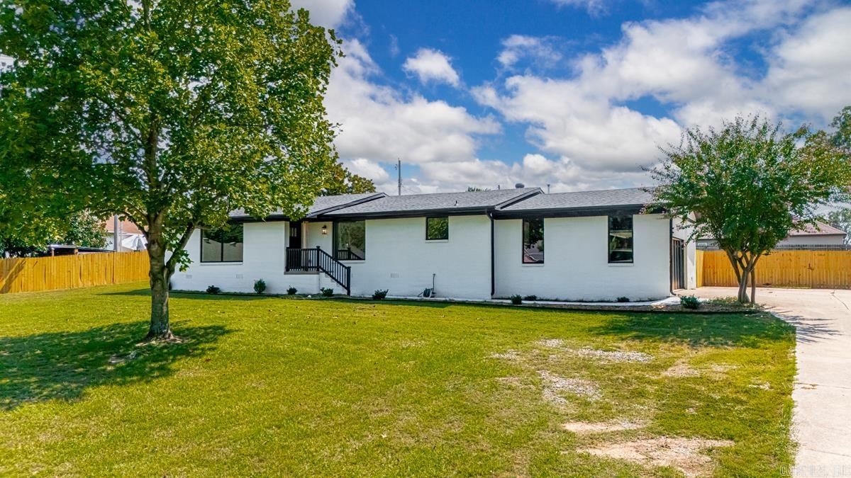 616 E Woodruff  Sherwood, AR