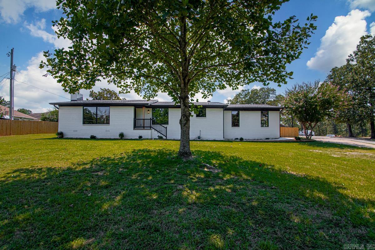616 E Woodruff  Sherwood, AR