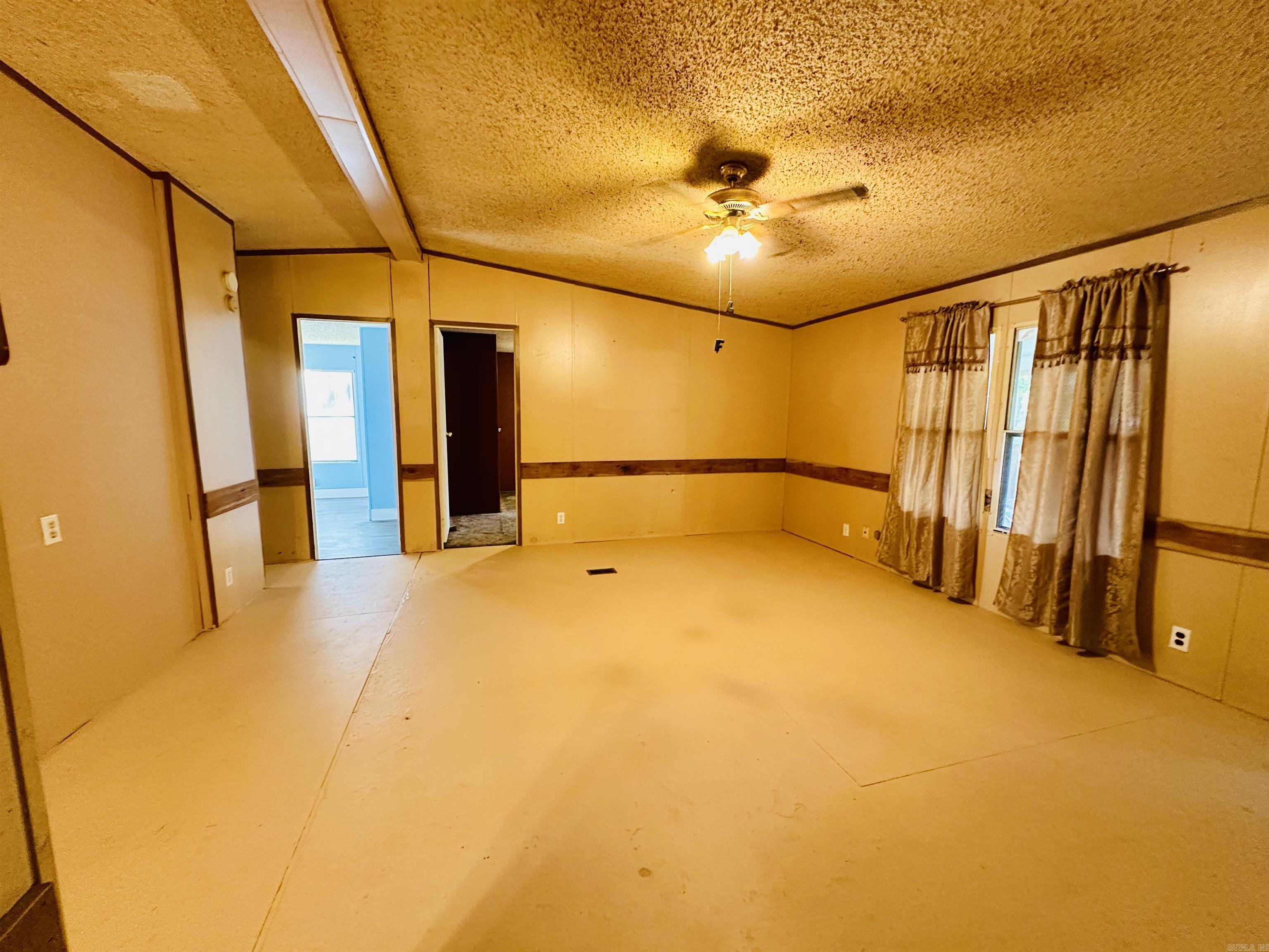 4854 Little Red River Rd.  Marshall, AR
