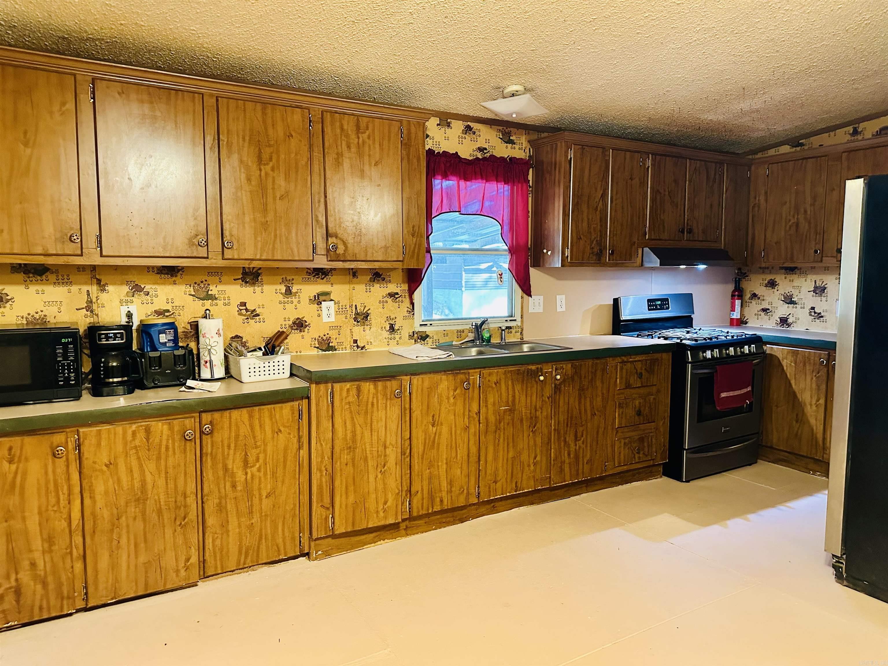 4854 Little Red River Rd.  Marshall, AR