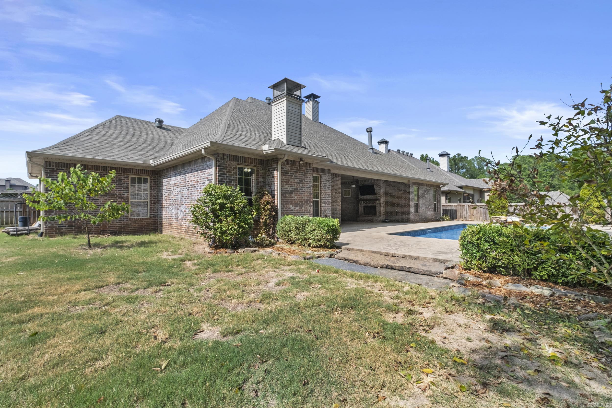2 Cypress Valley Cv  Maumelle, AR