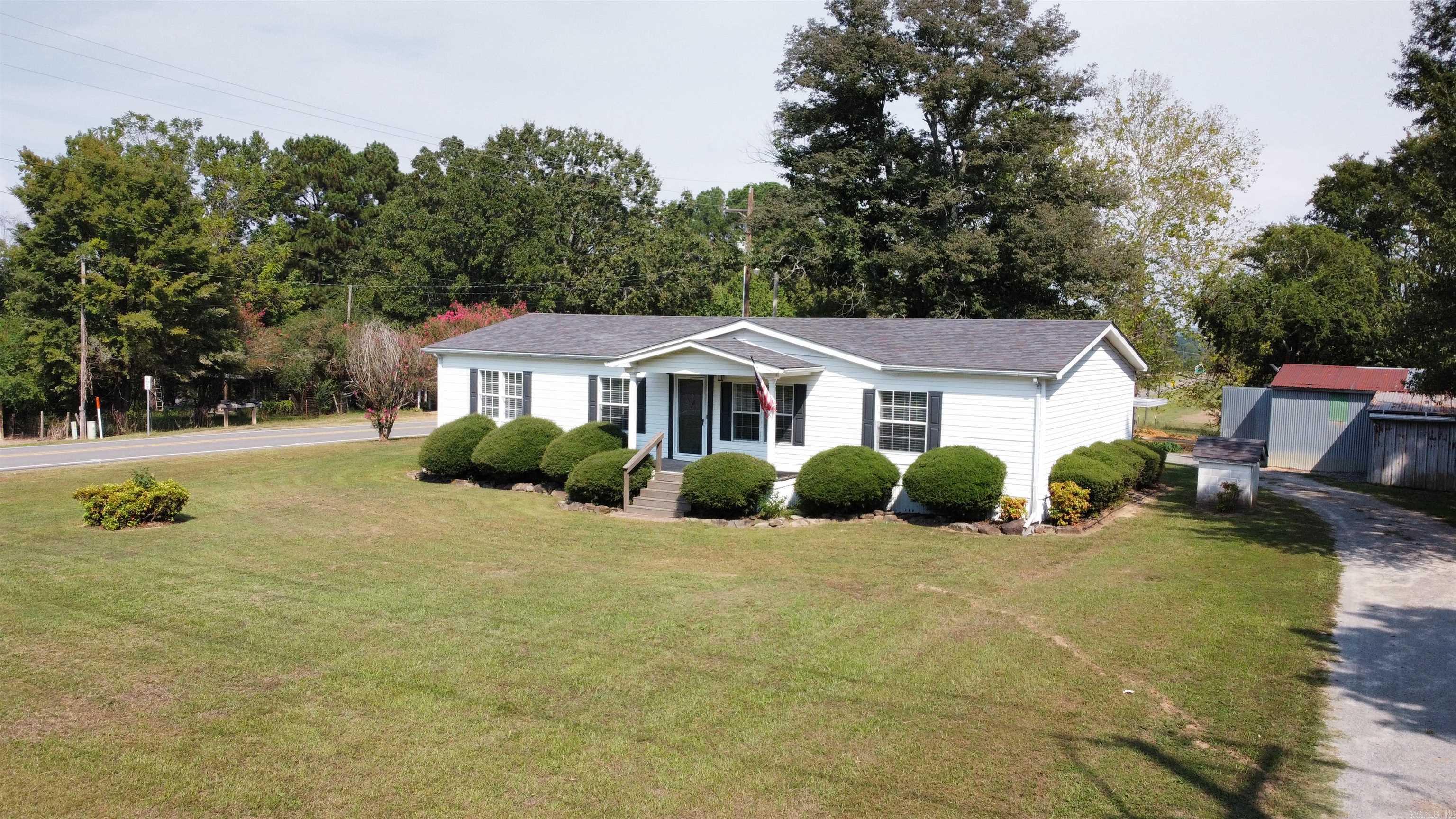 529 W Highway 225  Greenbrier, AR