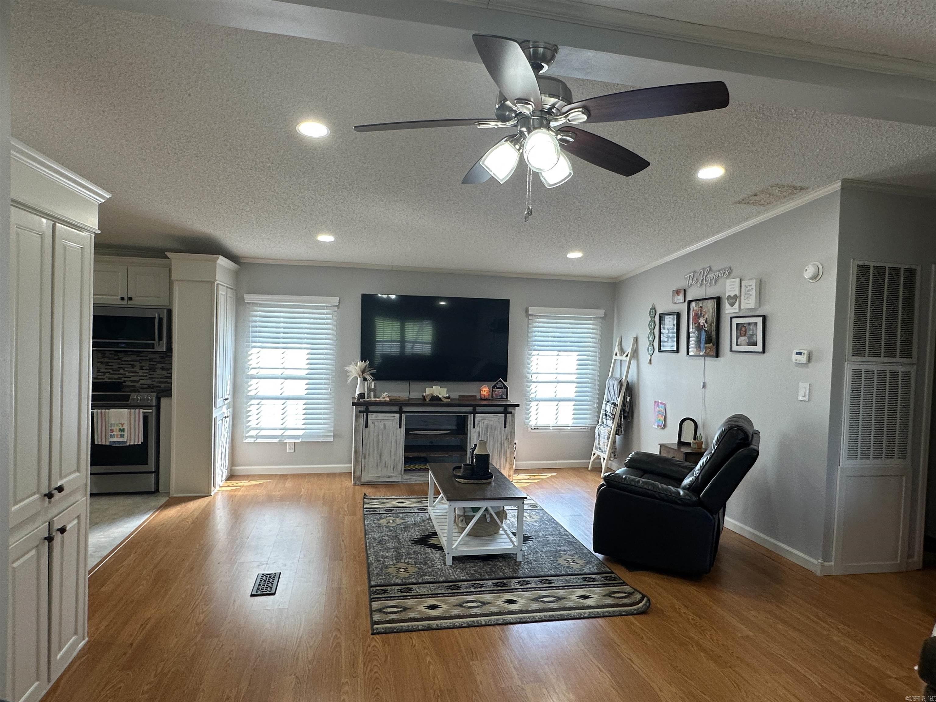 529 W Highway 225  Greenbrier, AR