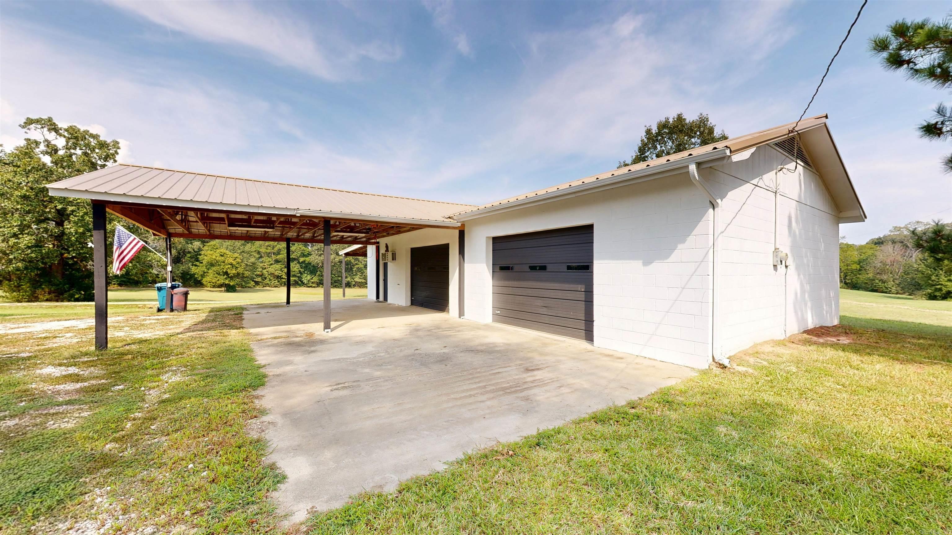 2568 Highway 7  Bismarck, AR