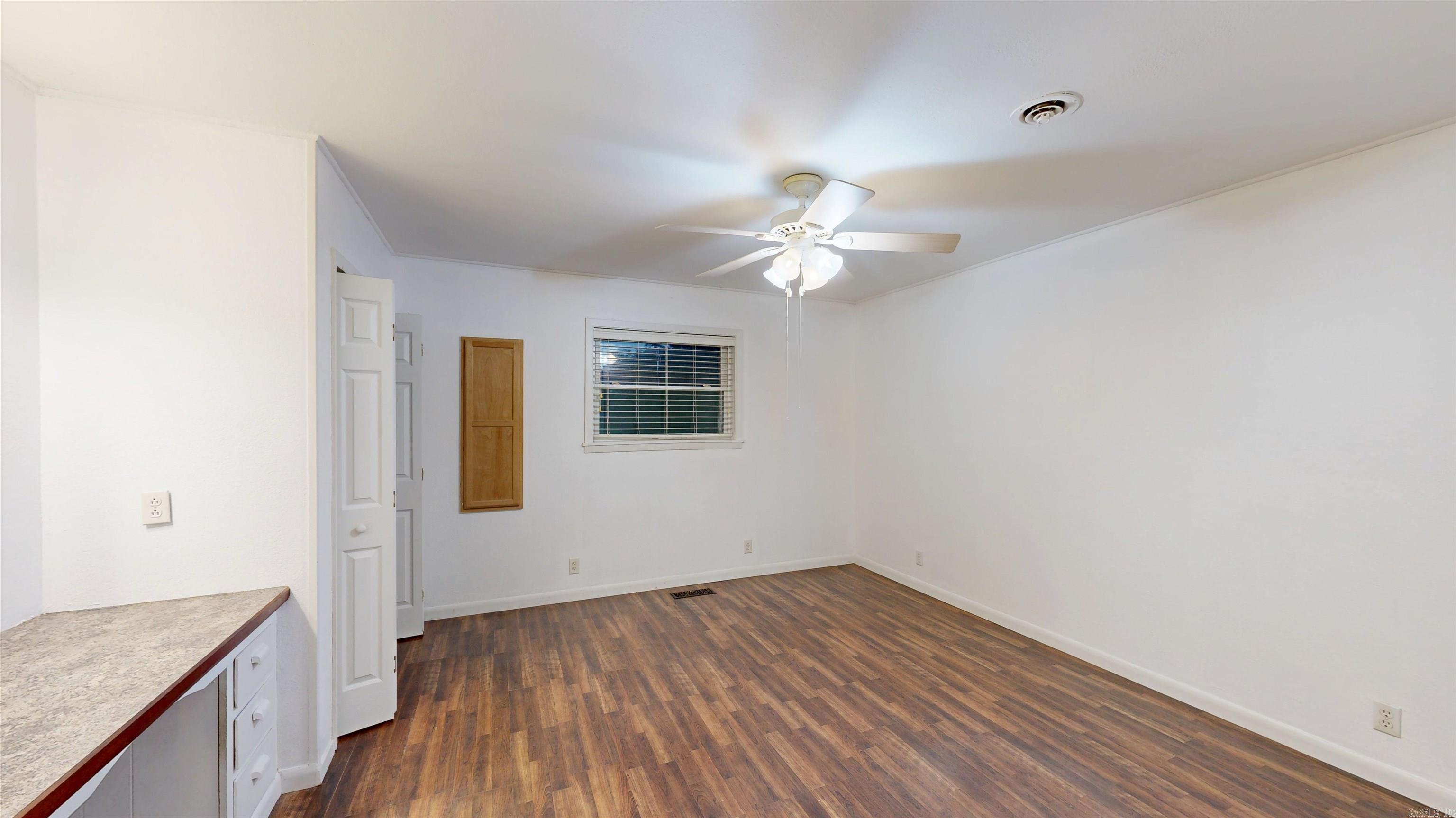 2570 Highway 7  Bismarck, AR