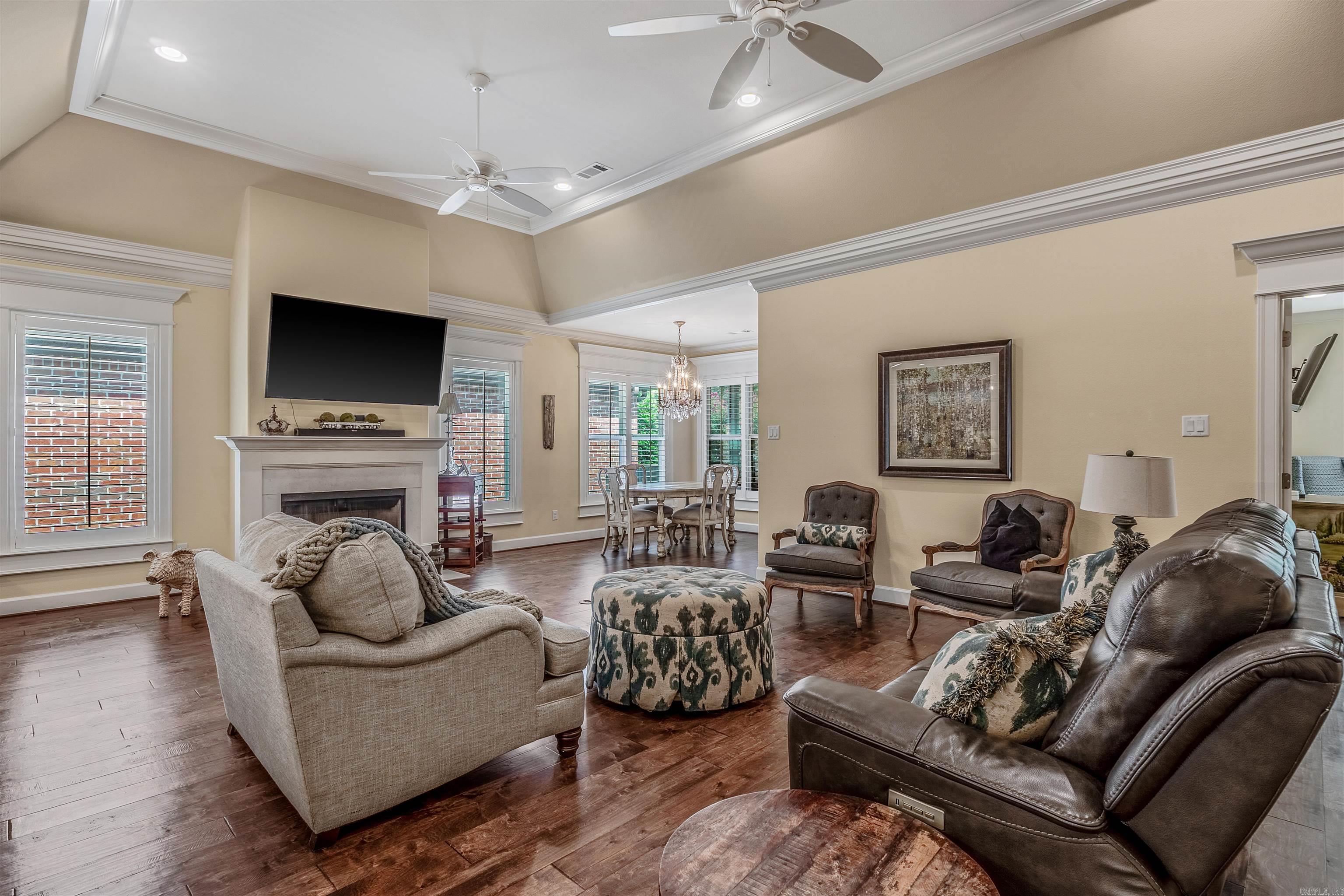 19 Bishop  Little Rock, AR