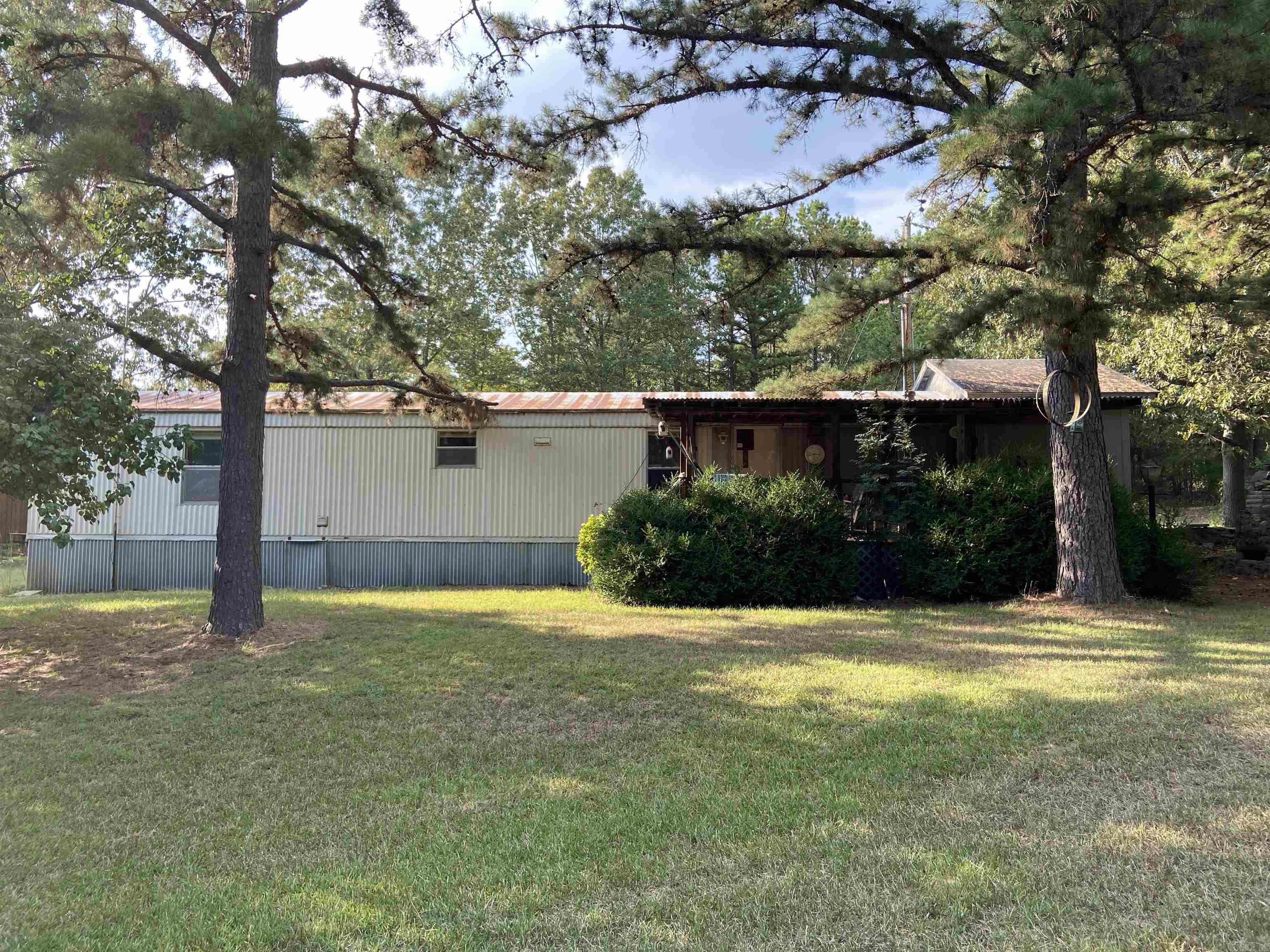 111 Hill  Romance, AR