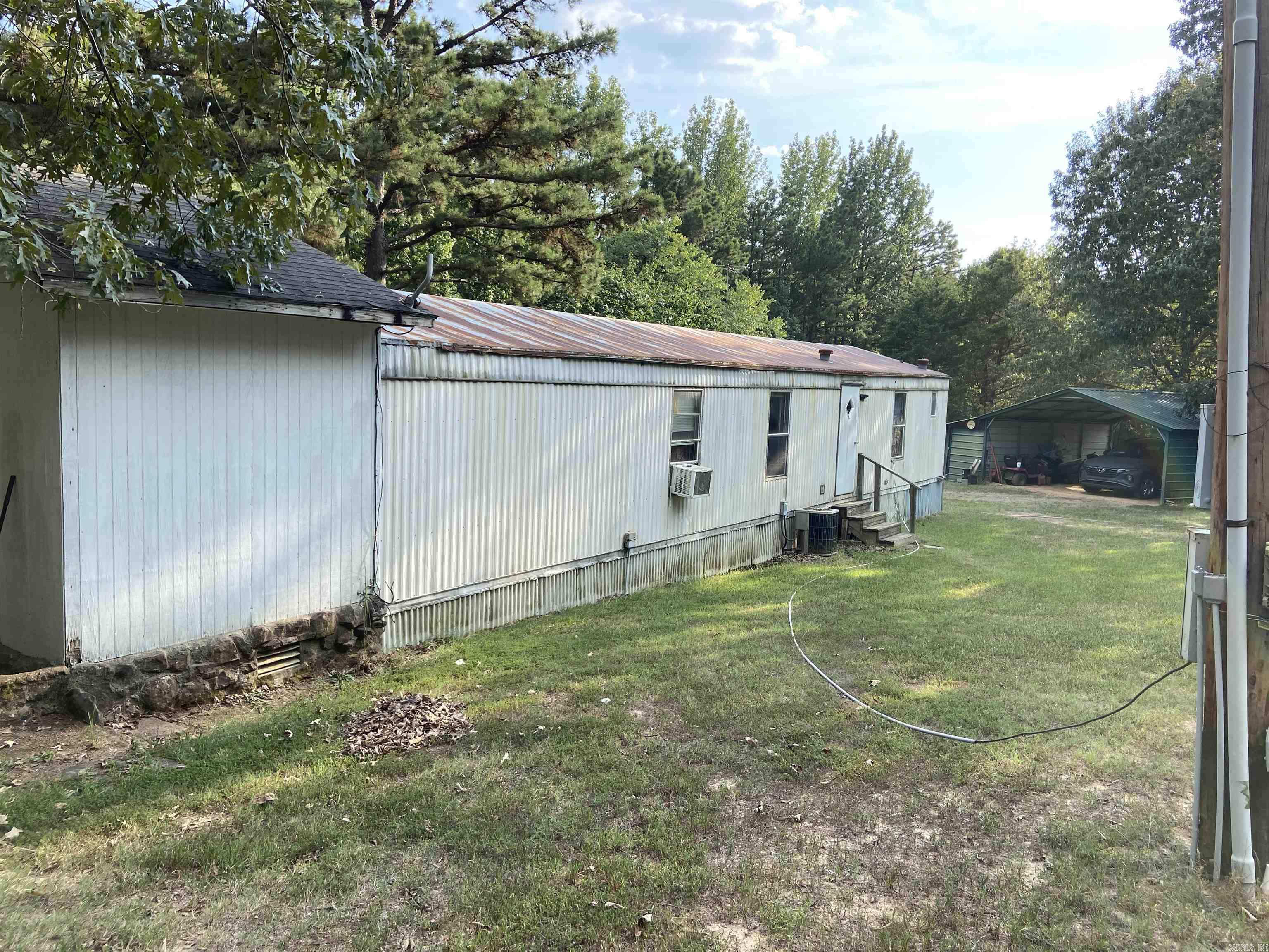 111 Hill  Romance, AR