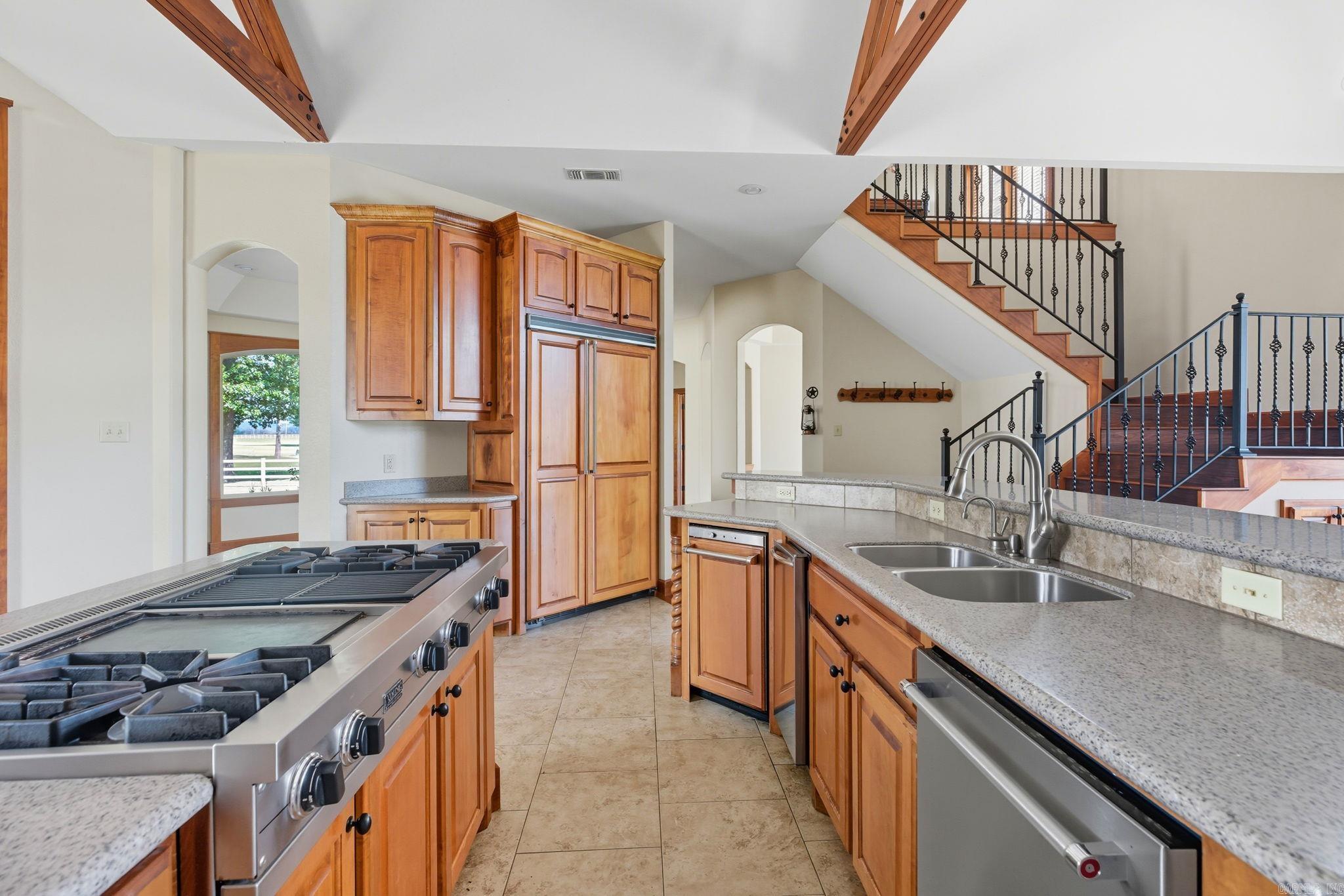 1801 W 64  El Paso, AR