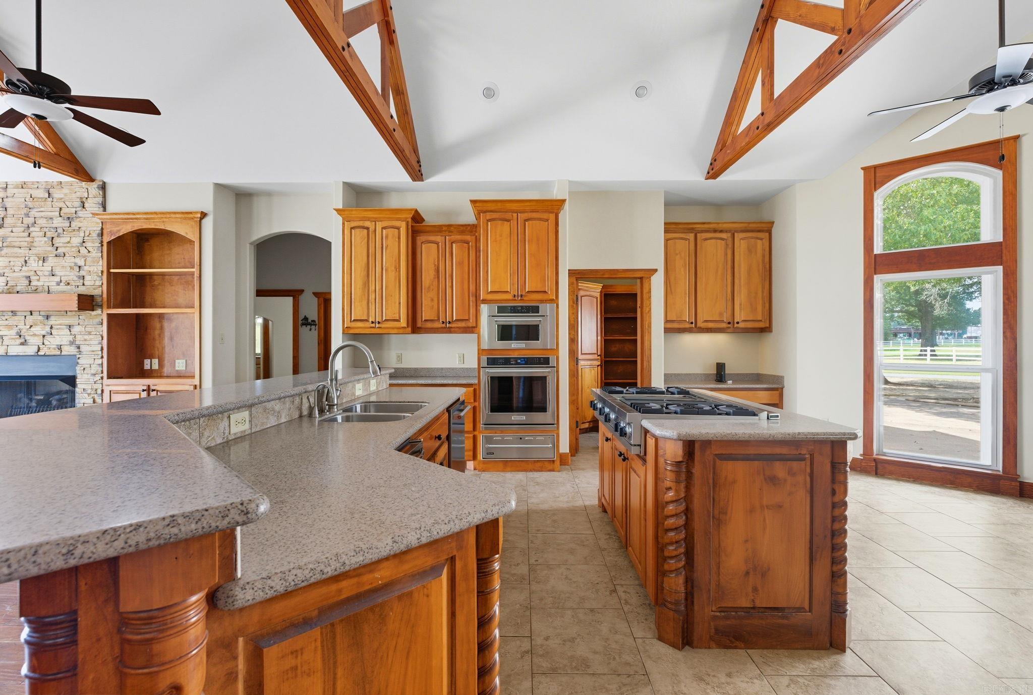 1801 W 64  El Paso, AR