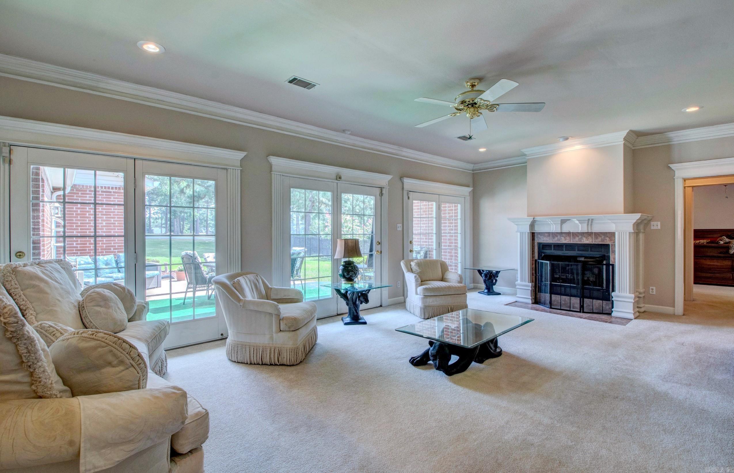 9 Shanna  Maumelle, AR