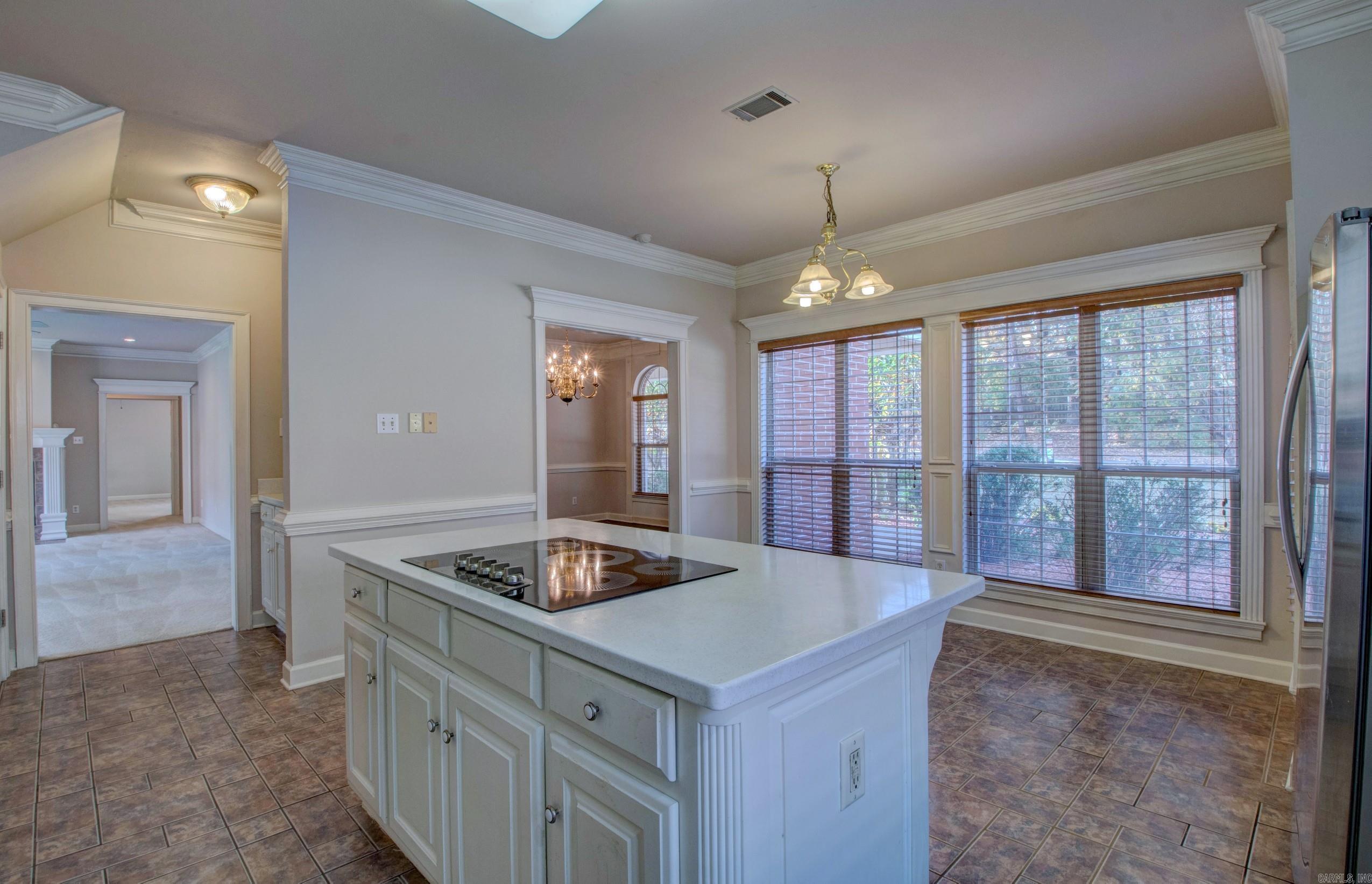 9 Shanna Lane Maumelle, AR 72113