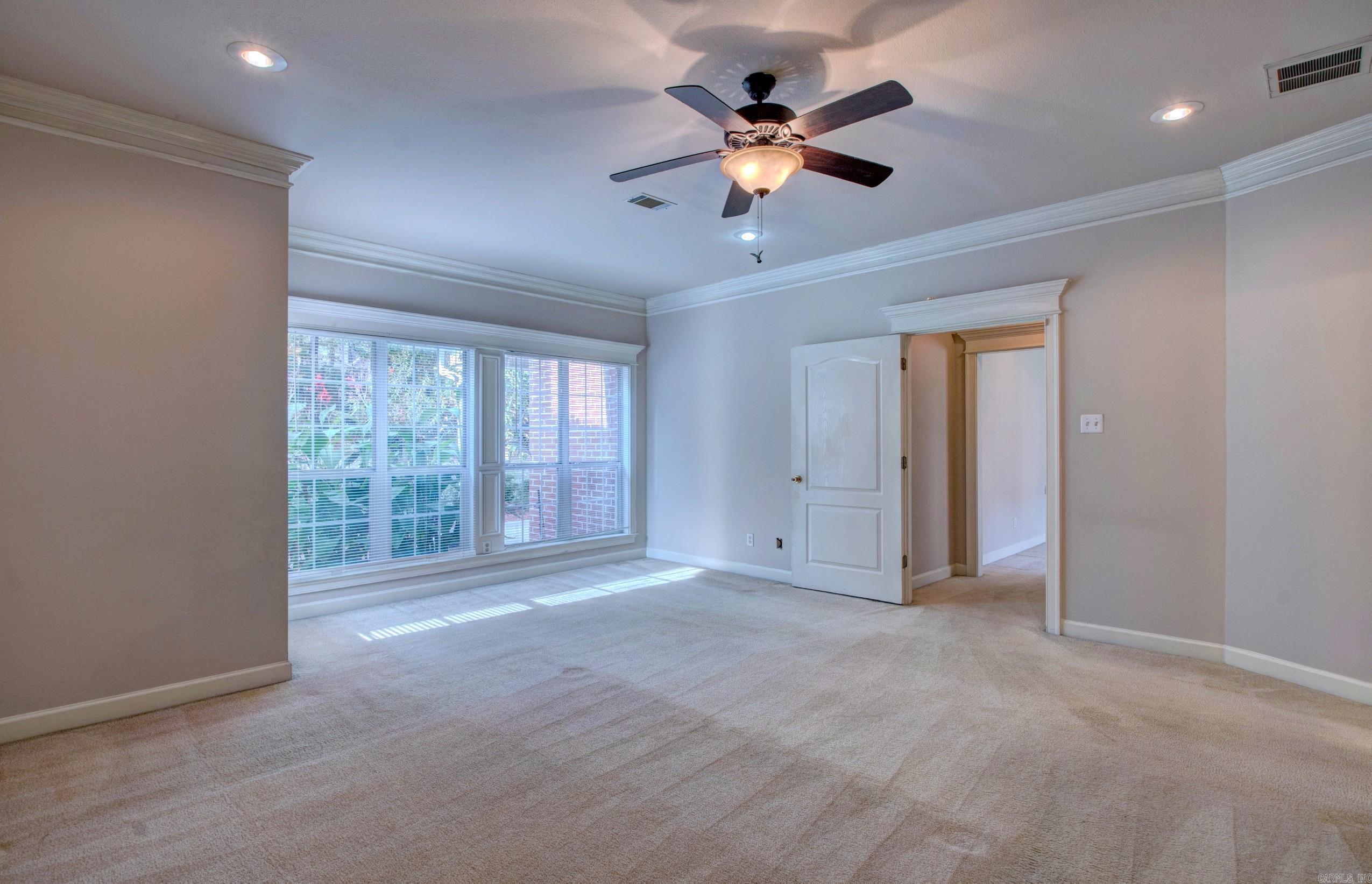 9 Shanna Lane Maumelle, AR 72113