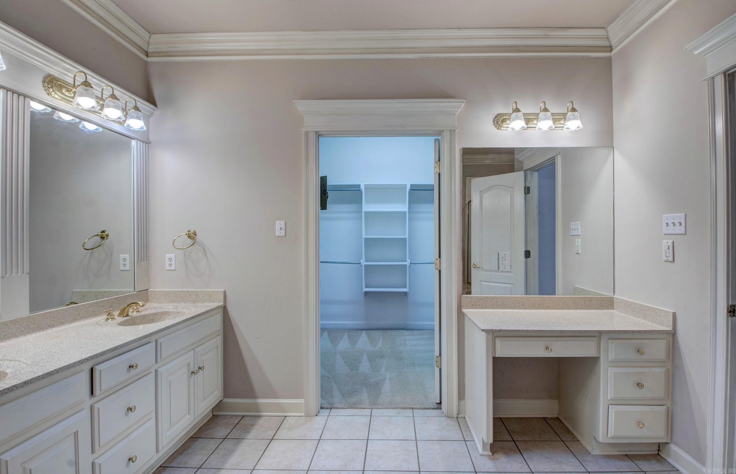 9 Shanna Lane Maumelle, AR 72113