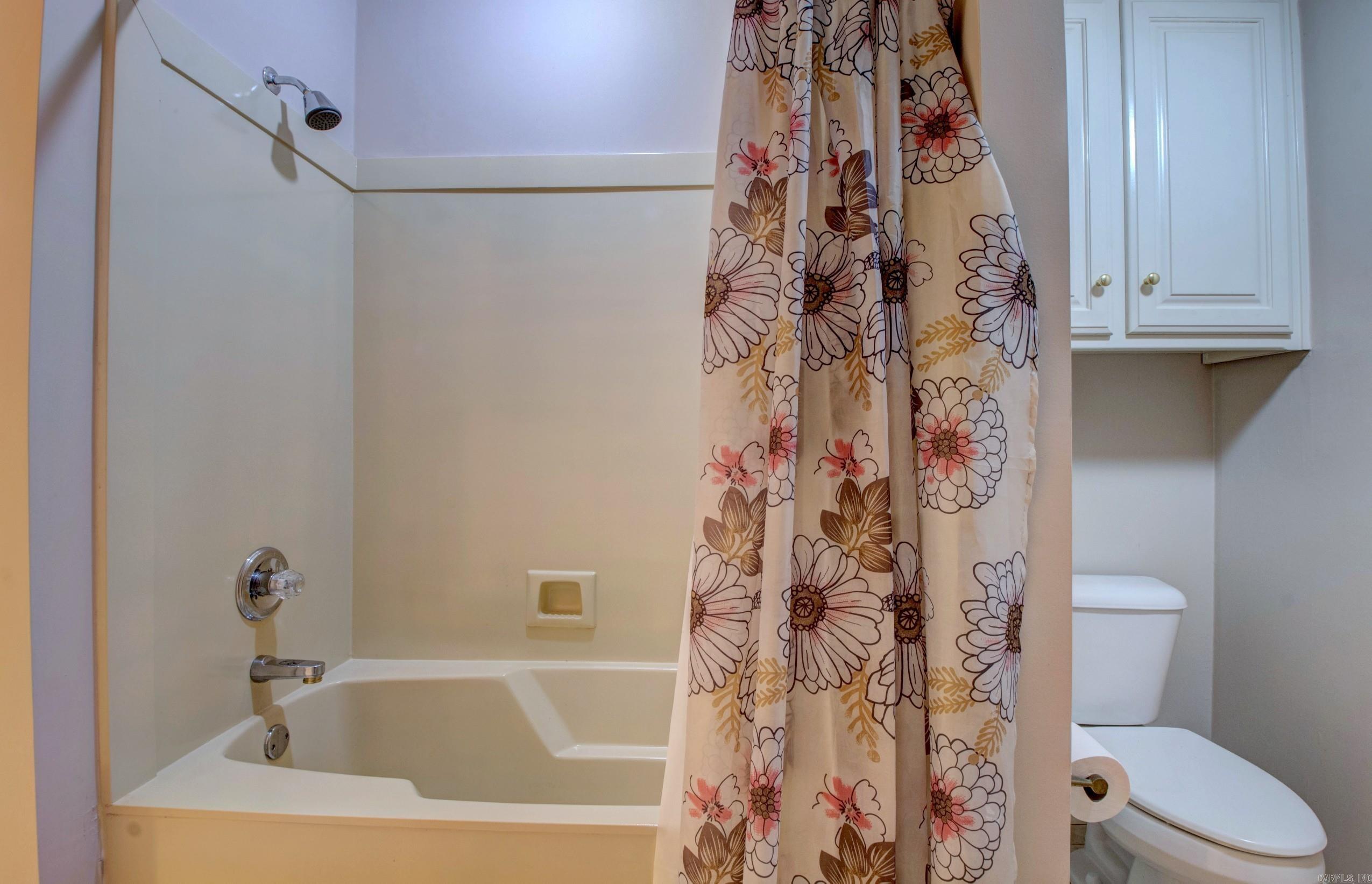 9 Shanna Lane Maumelle, AR 72113