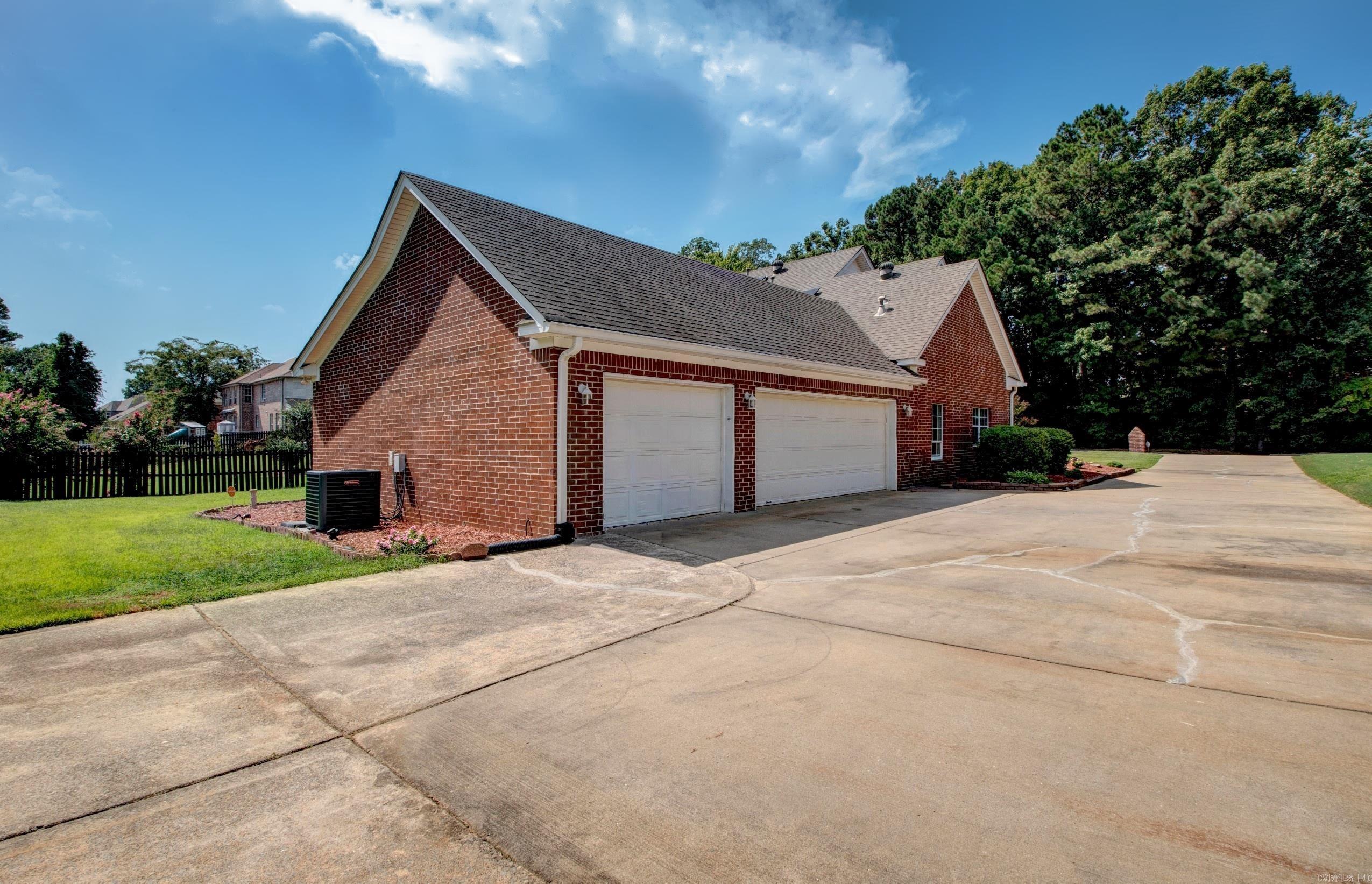 9 Shanna  Maumelle, AR