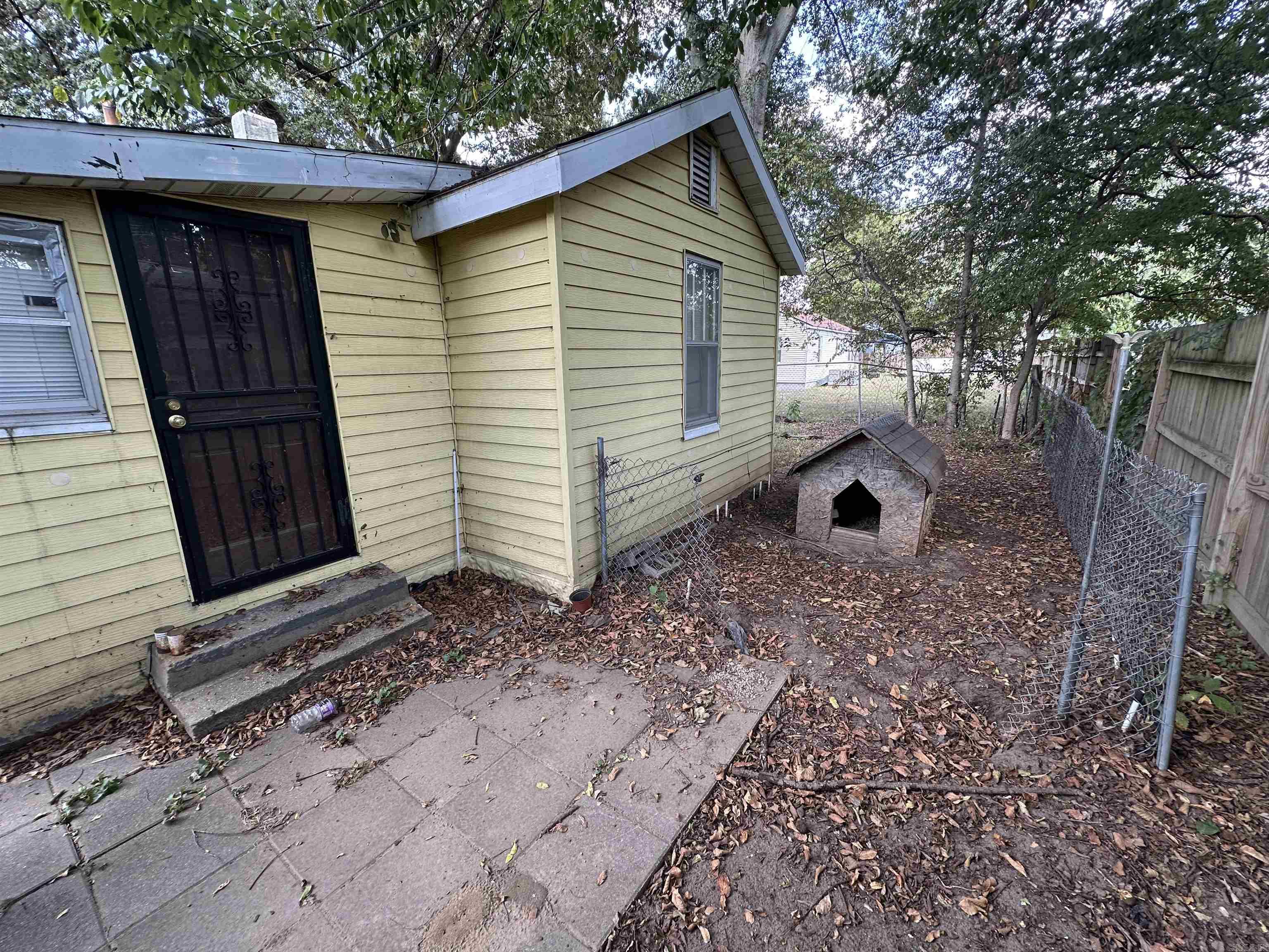 207 W 8th  Kennett, MO